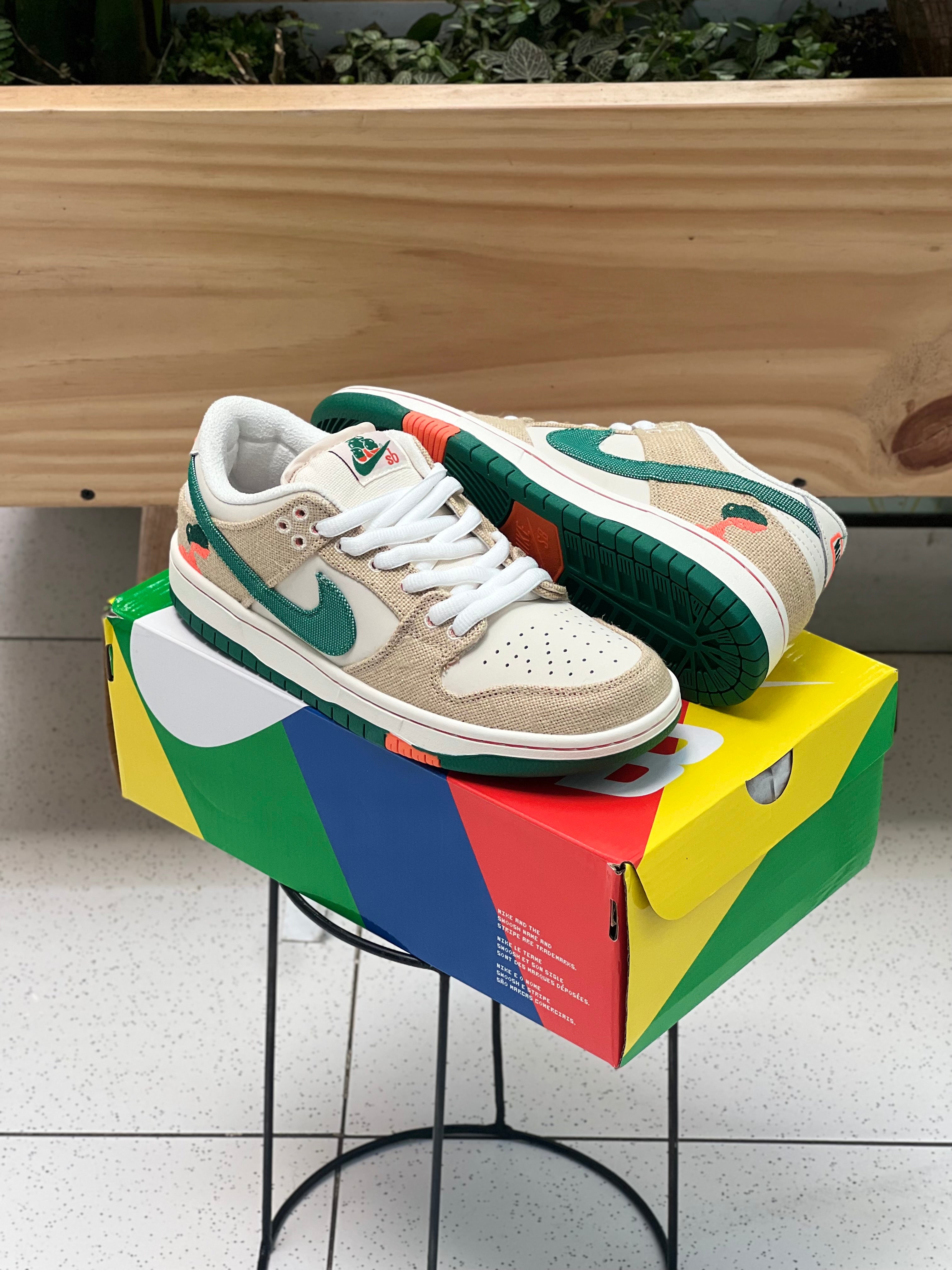 Nike Dunk Low SB “Jarritos”