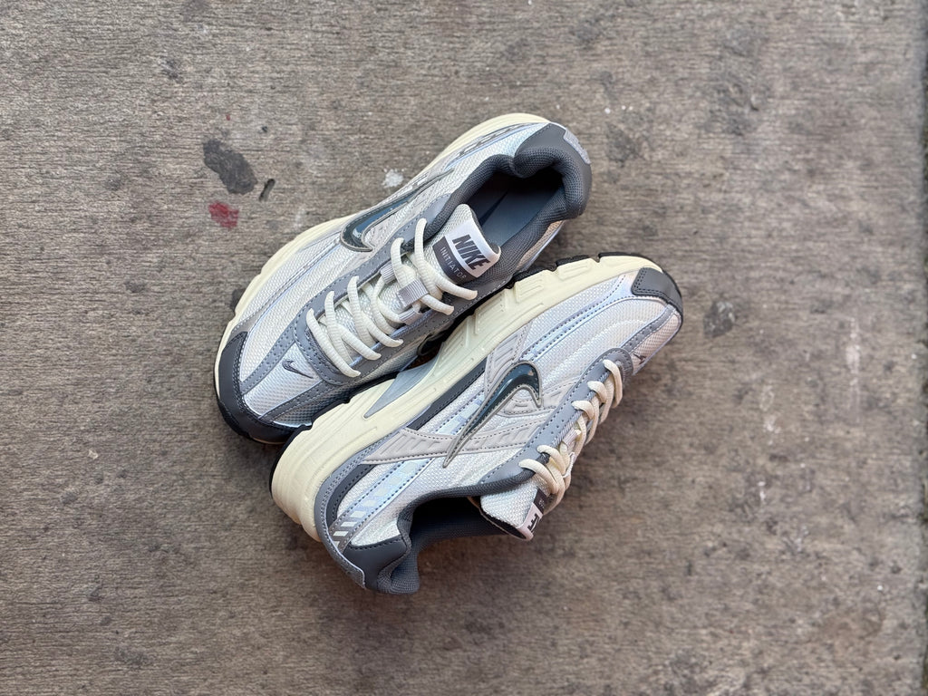 Nike Initiator