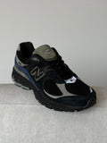 New Balance 2002R