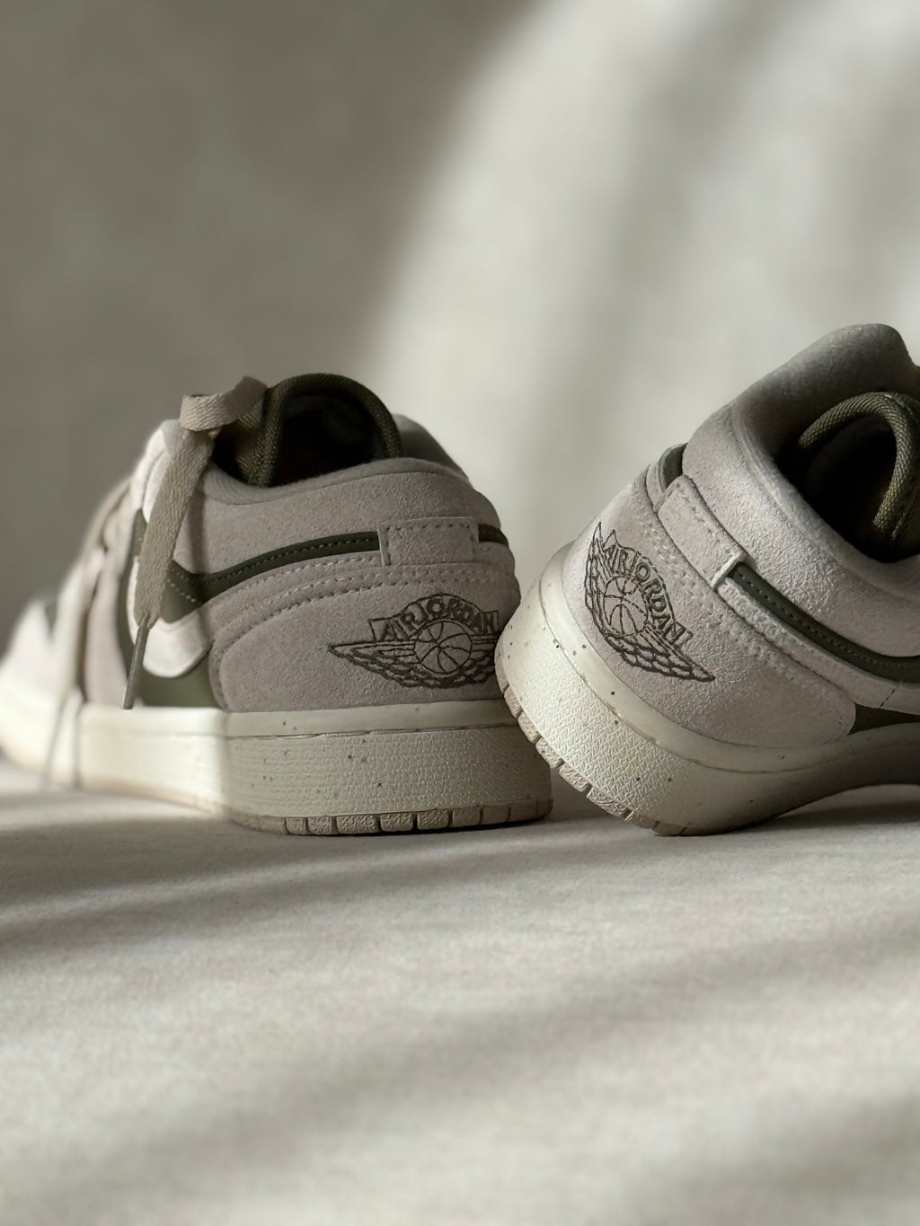 Jordan Retro 1 Low “Medium Olive Sail”