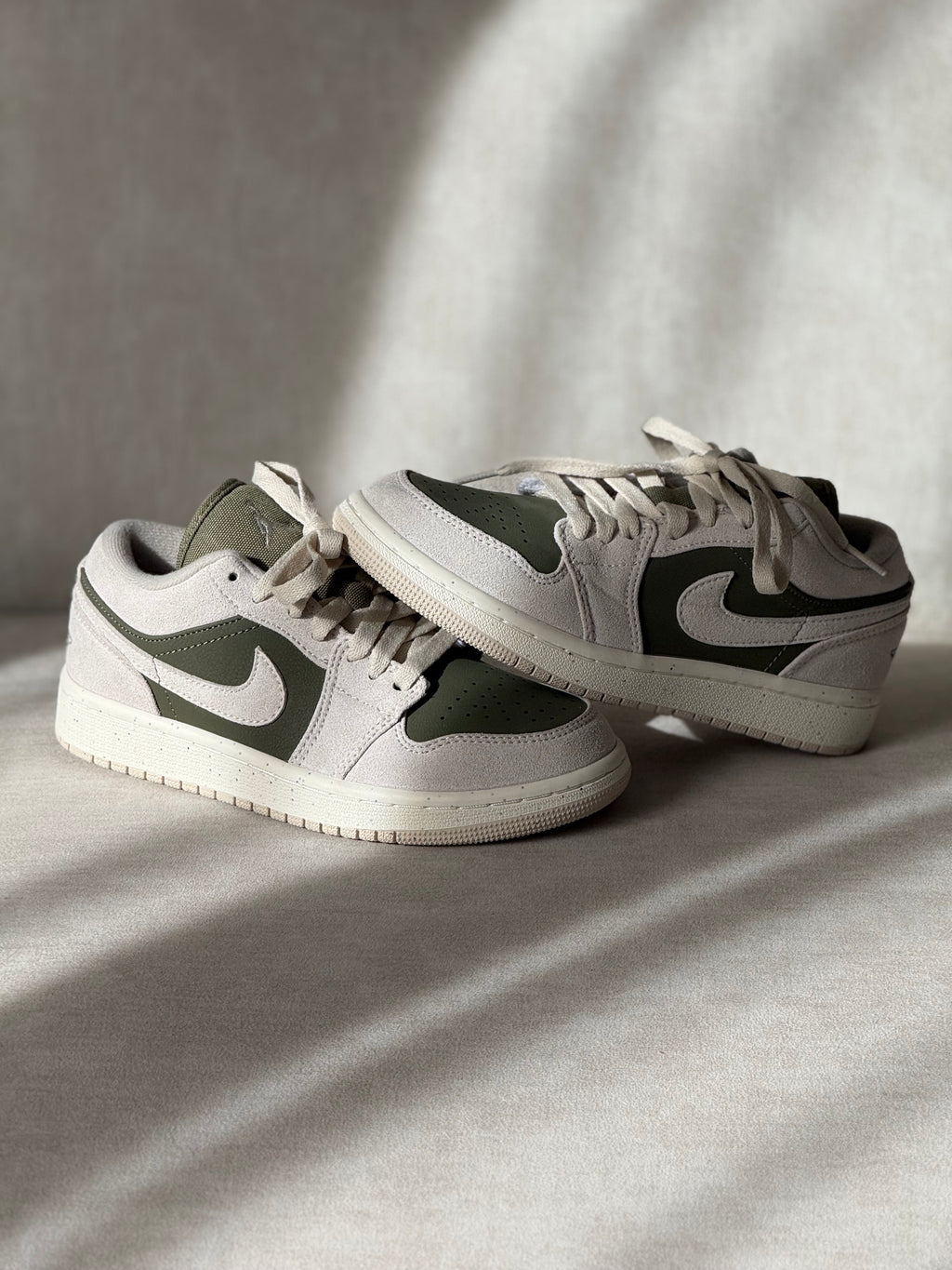 Jordan Retro 1 Low “Medium Olive Sail”