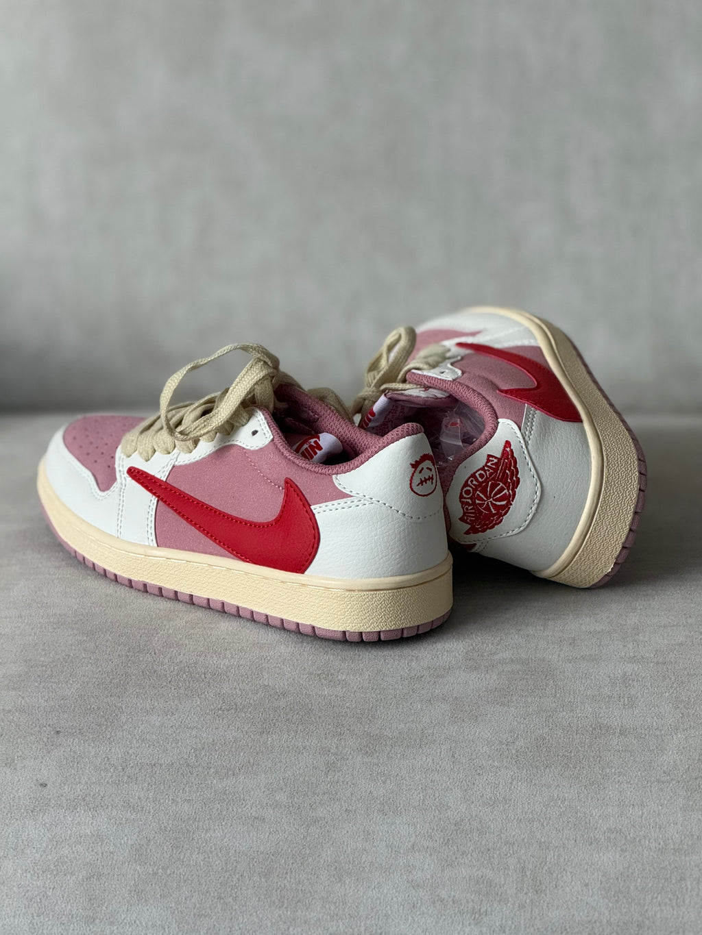Air Jordan 1 Low x Travis Scott “Tropical Pink”