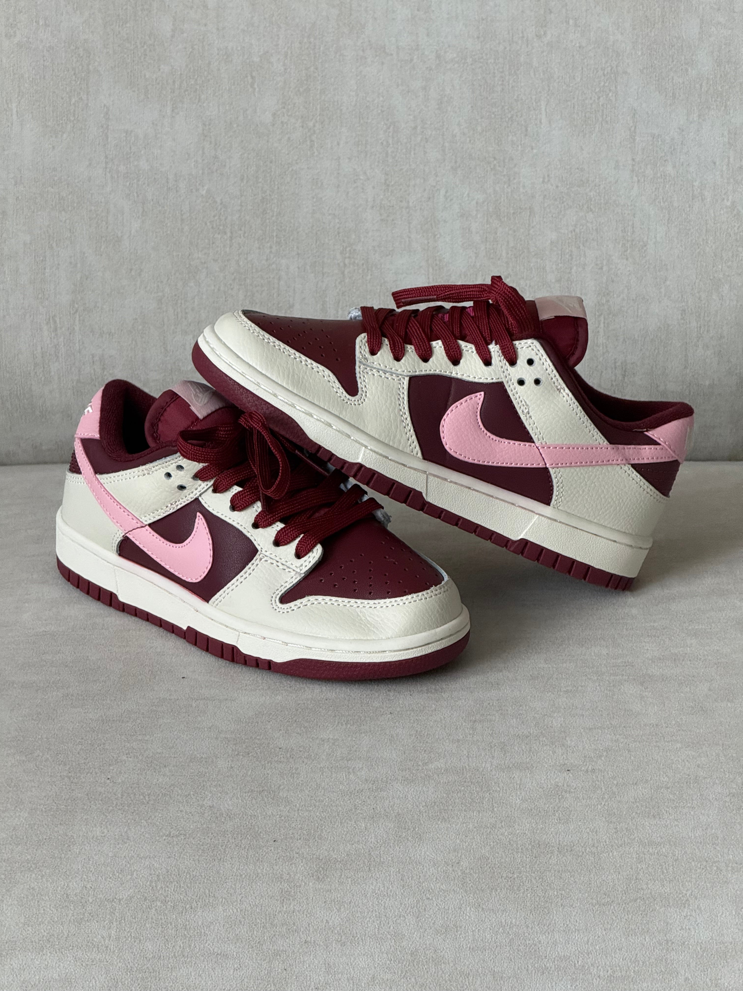 Nike Dunk Low "Valentine's Day 2023"