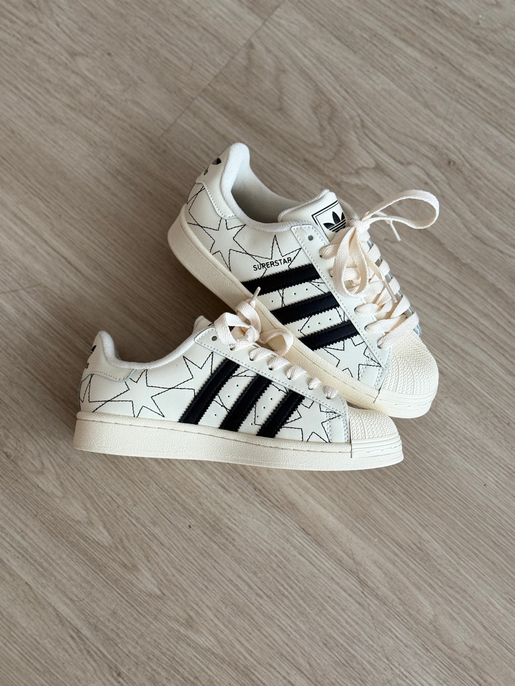 Adidas Superstar