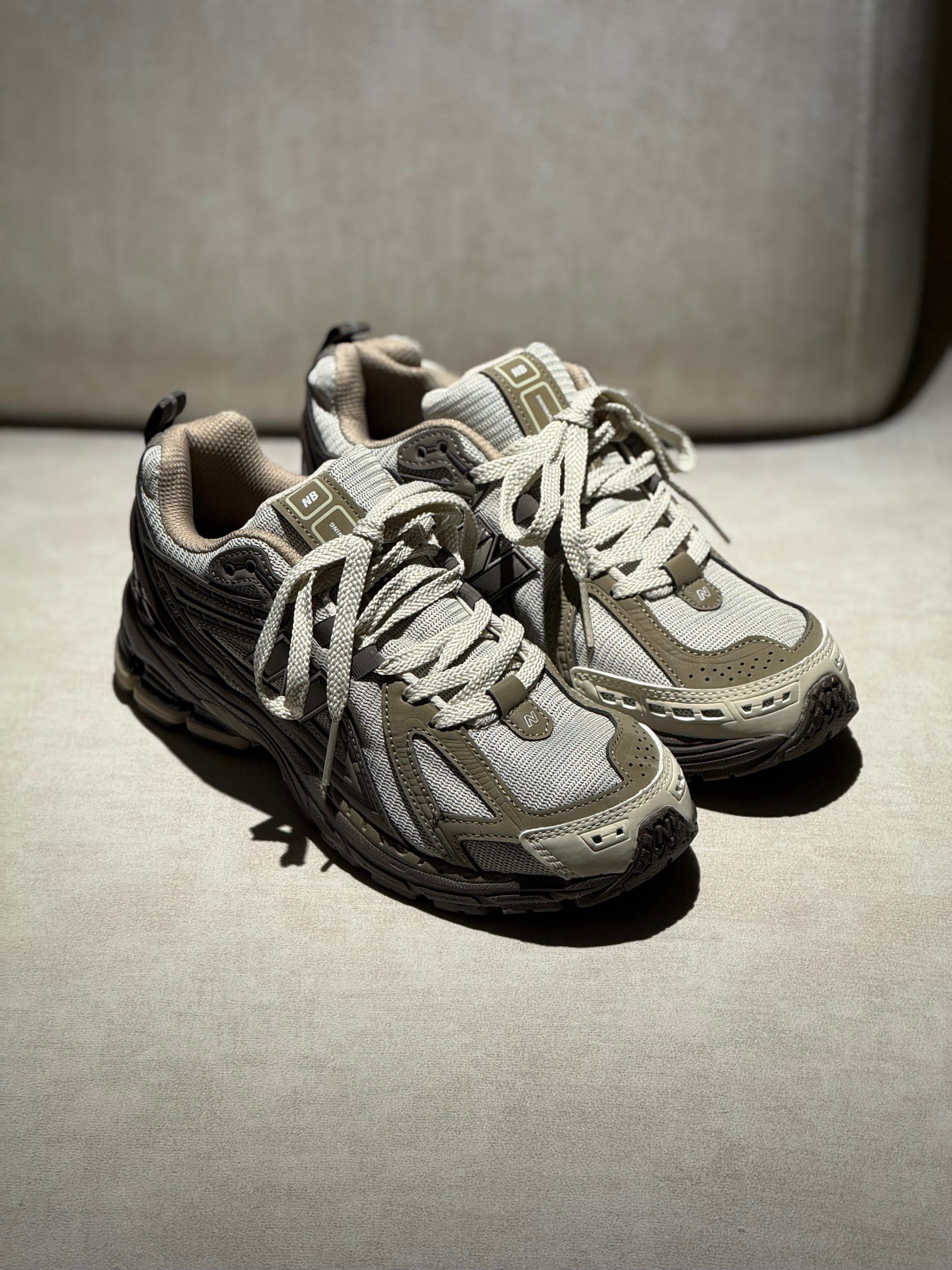 New Balance 1906R
