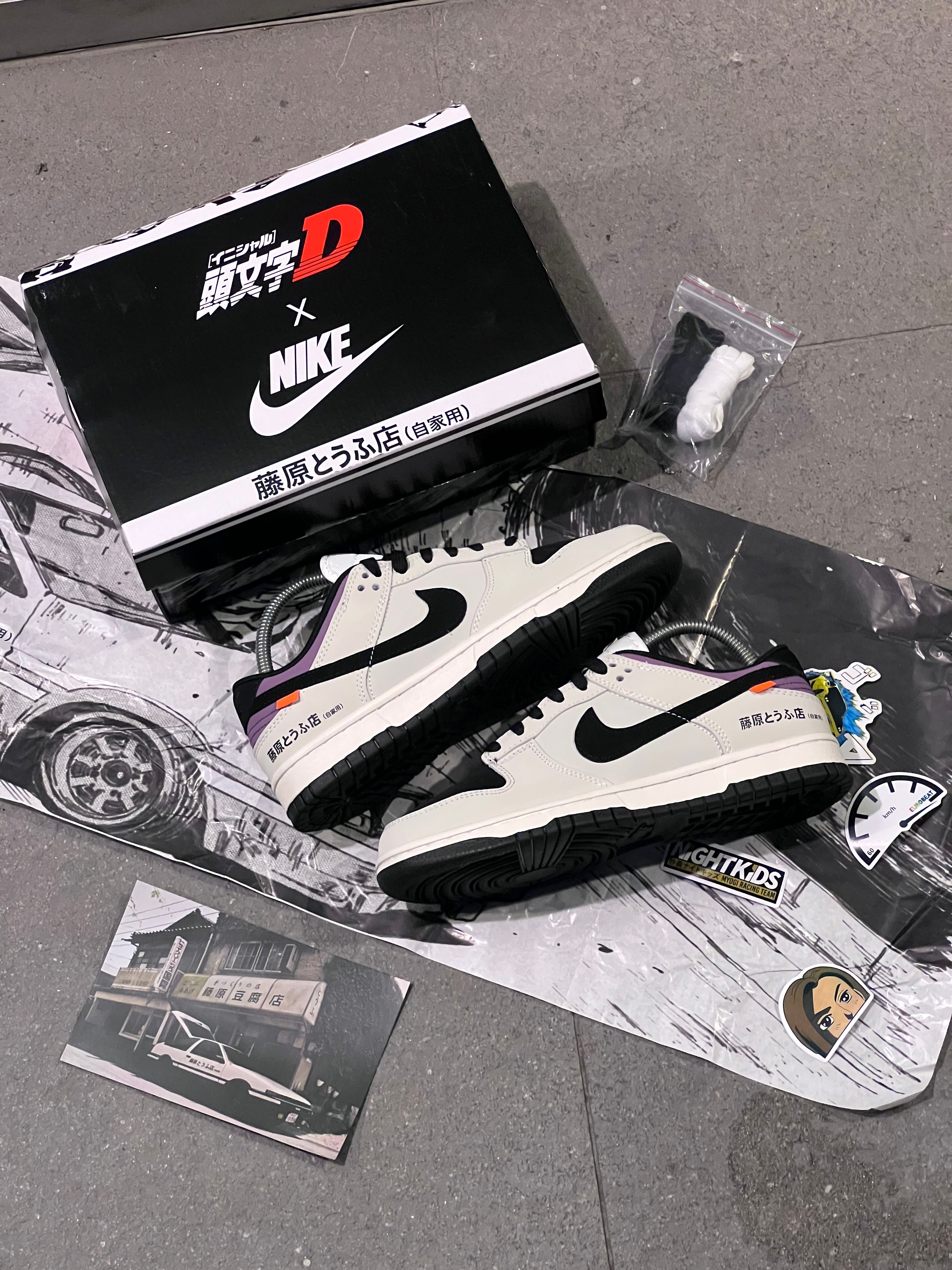 Nike dunk low “toyota”