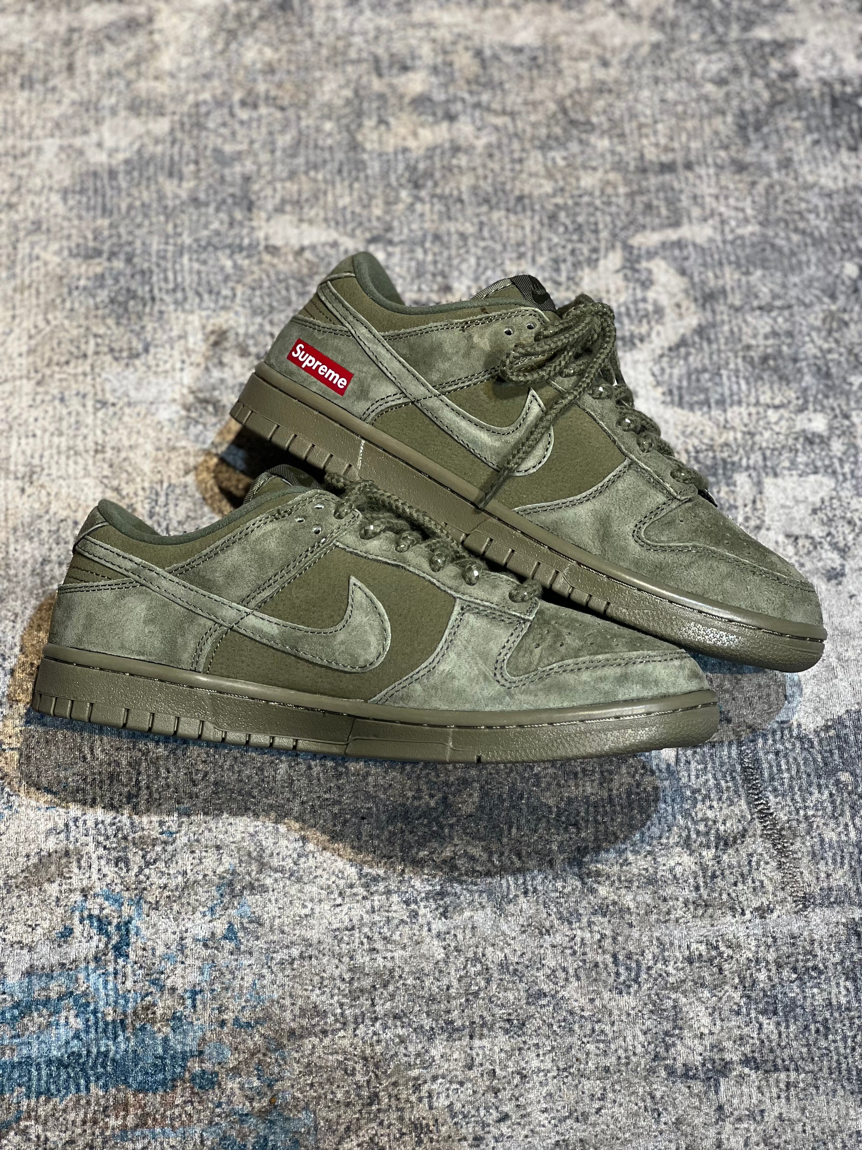 Nike Dunk Low SB x Supreme “Green”