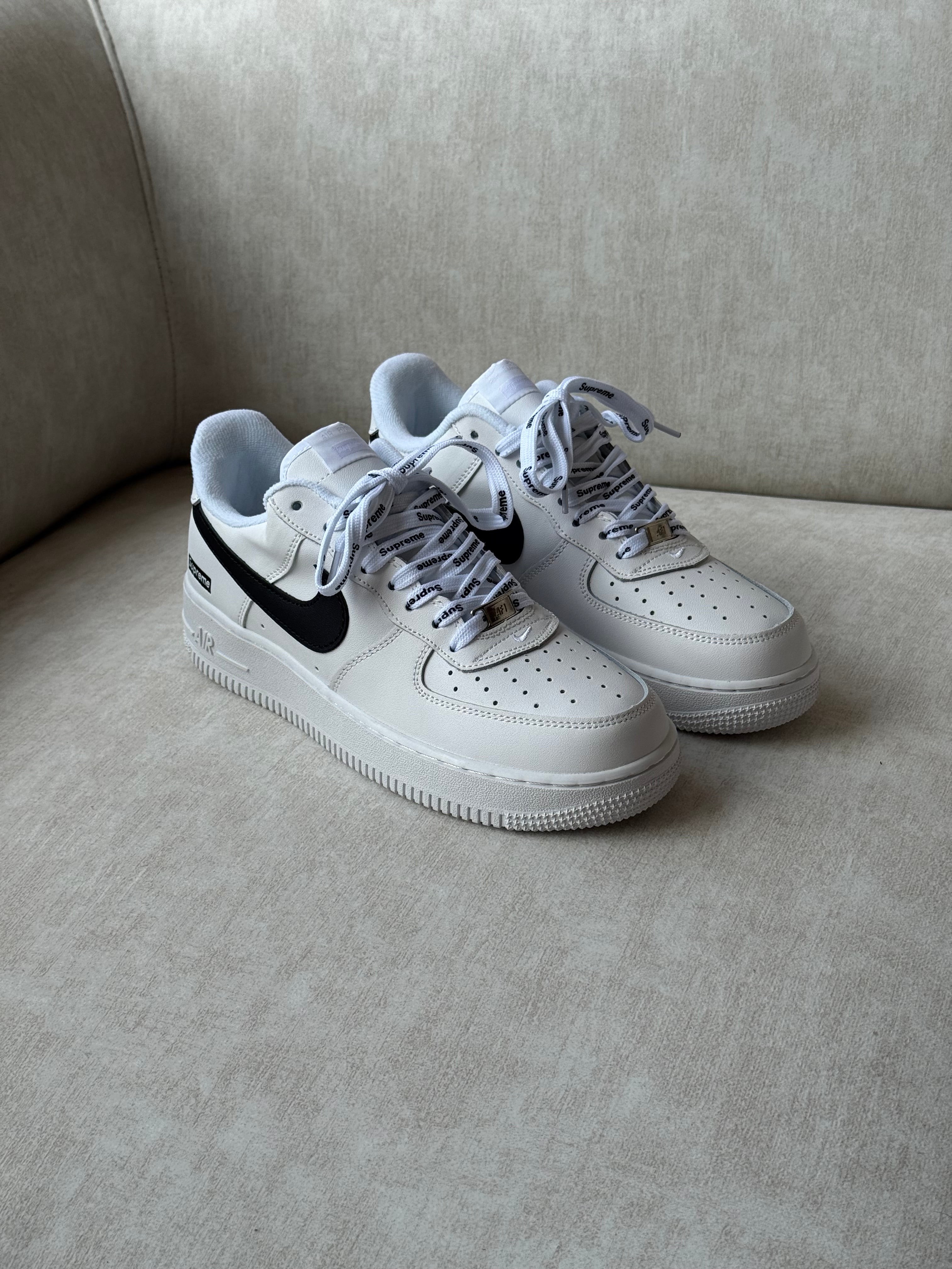 Nike Air Force 1 x Supreme “White/Black”