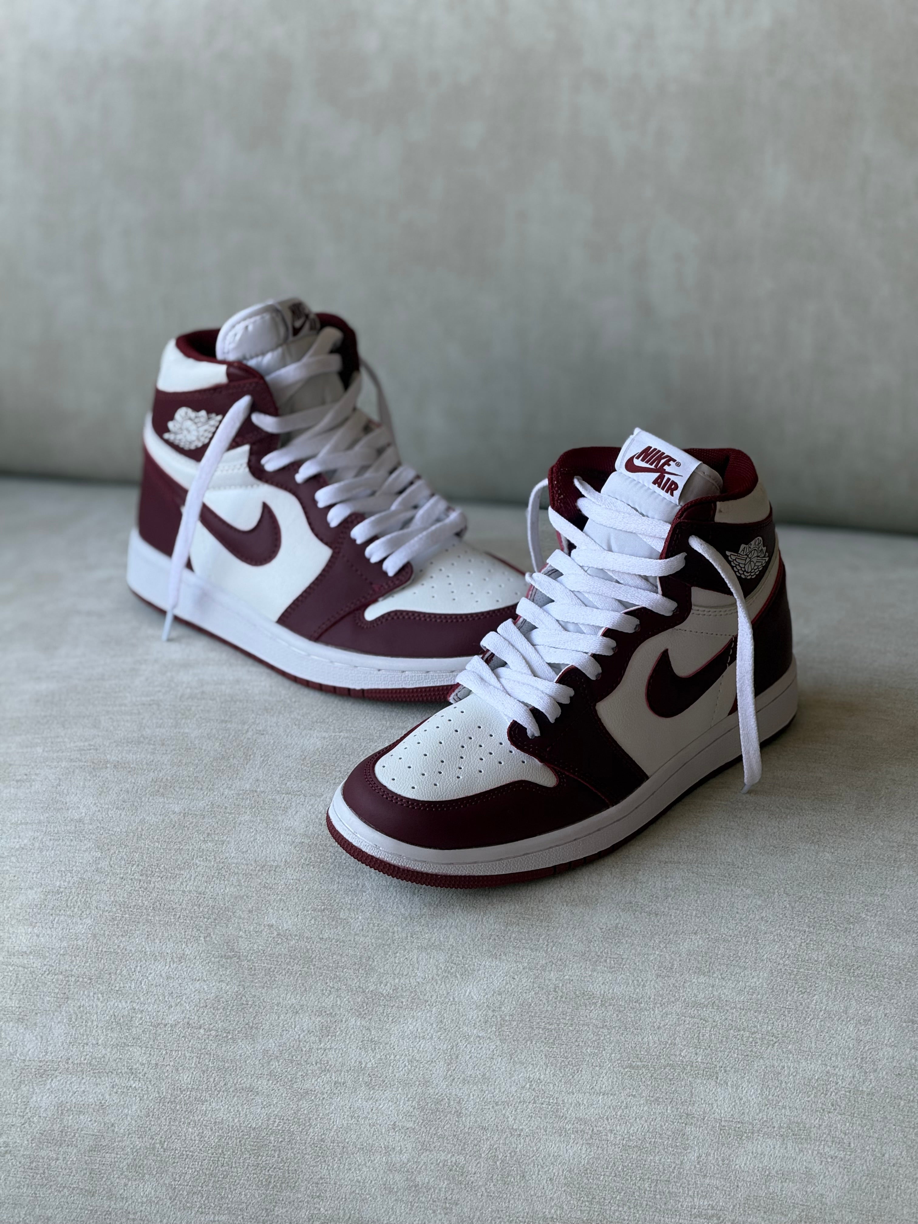 Jordan Retro 1 “Team Red”