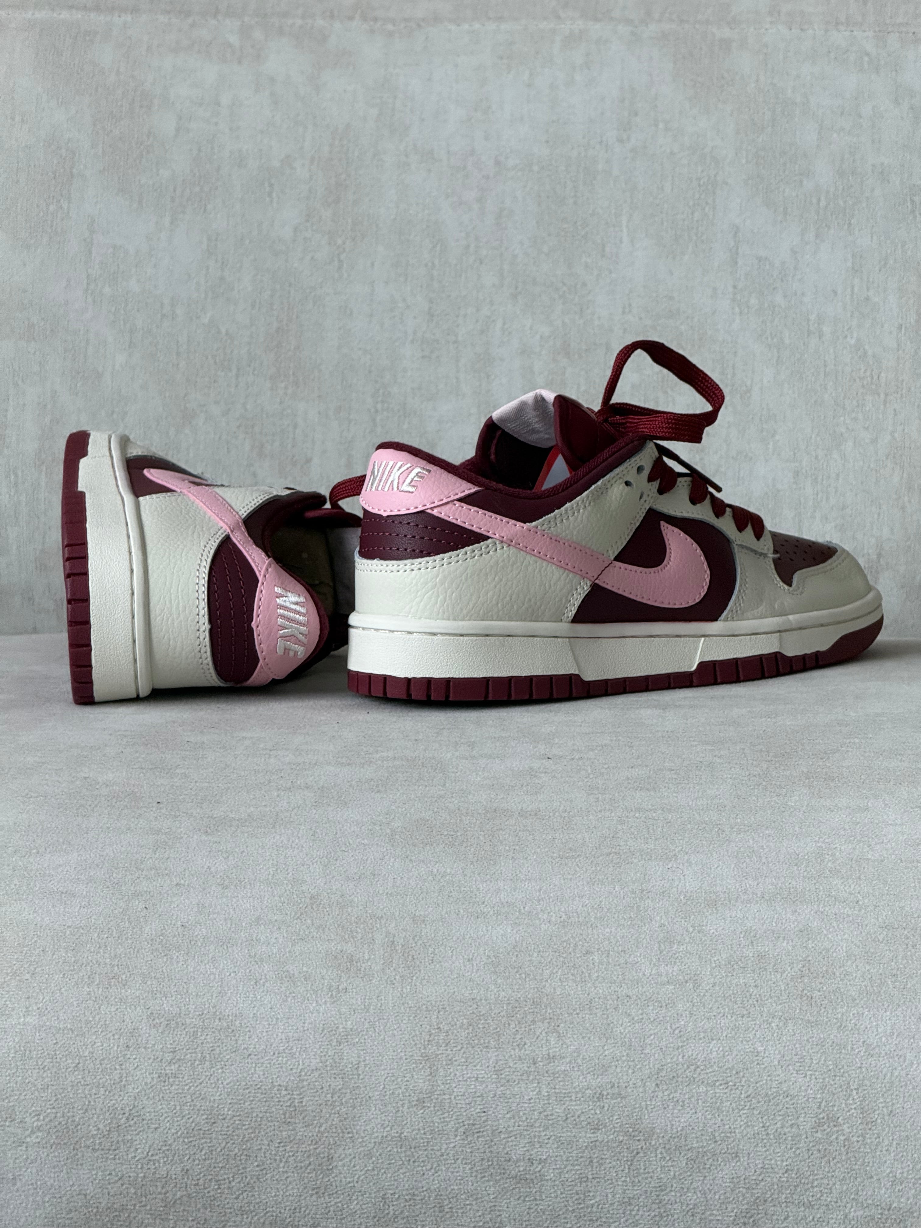 Nike Dunk Low "Valentine's Day 2023"