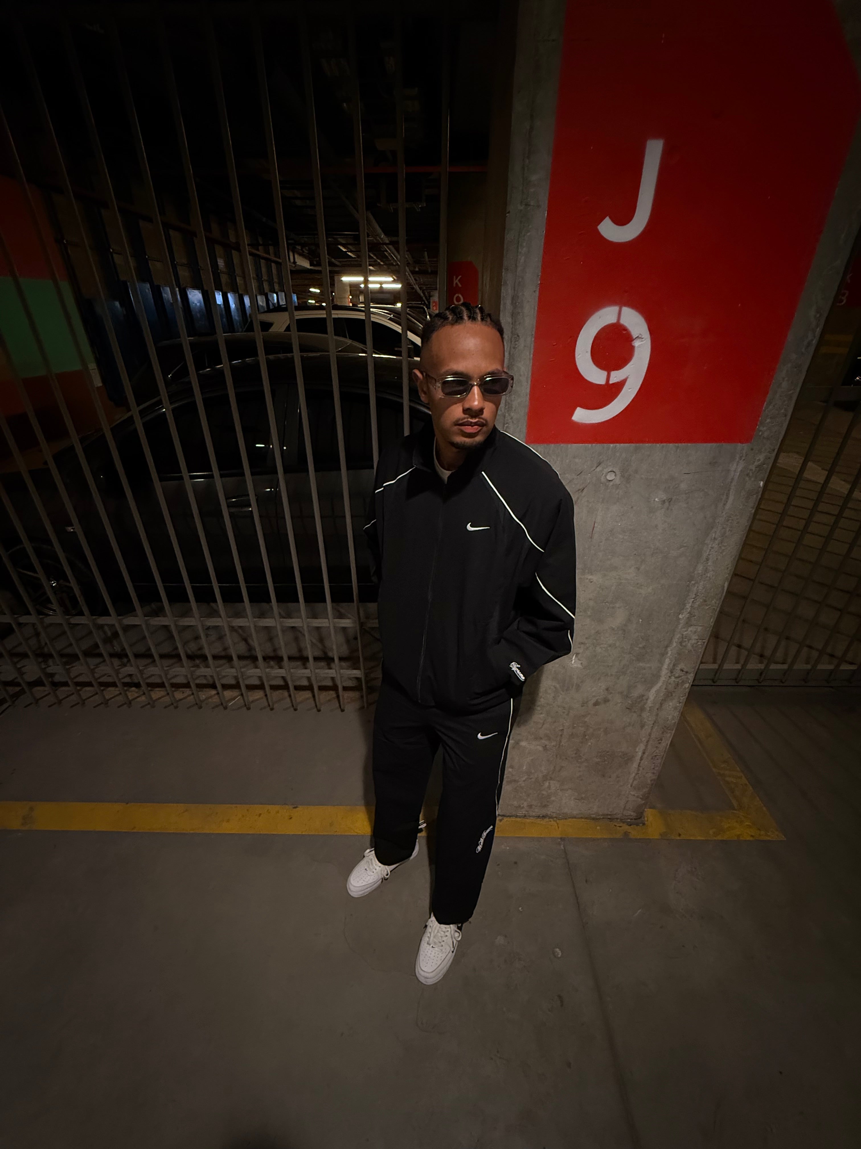 Sudadera Nike x Supreme Track