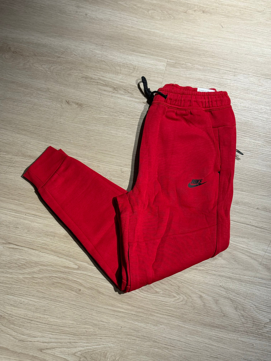 Sudadera Nike Tech Fleece “Red”
