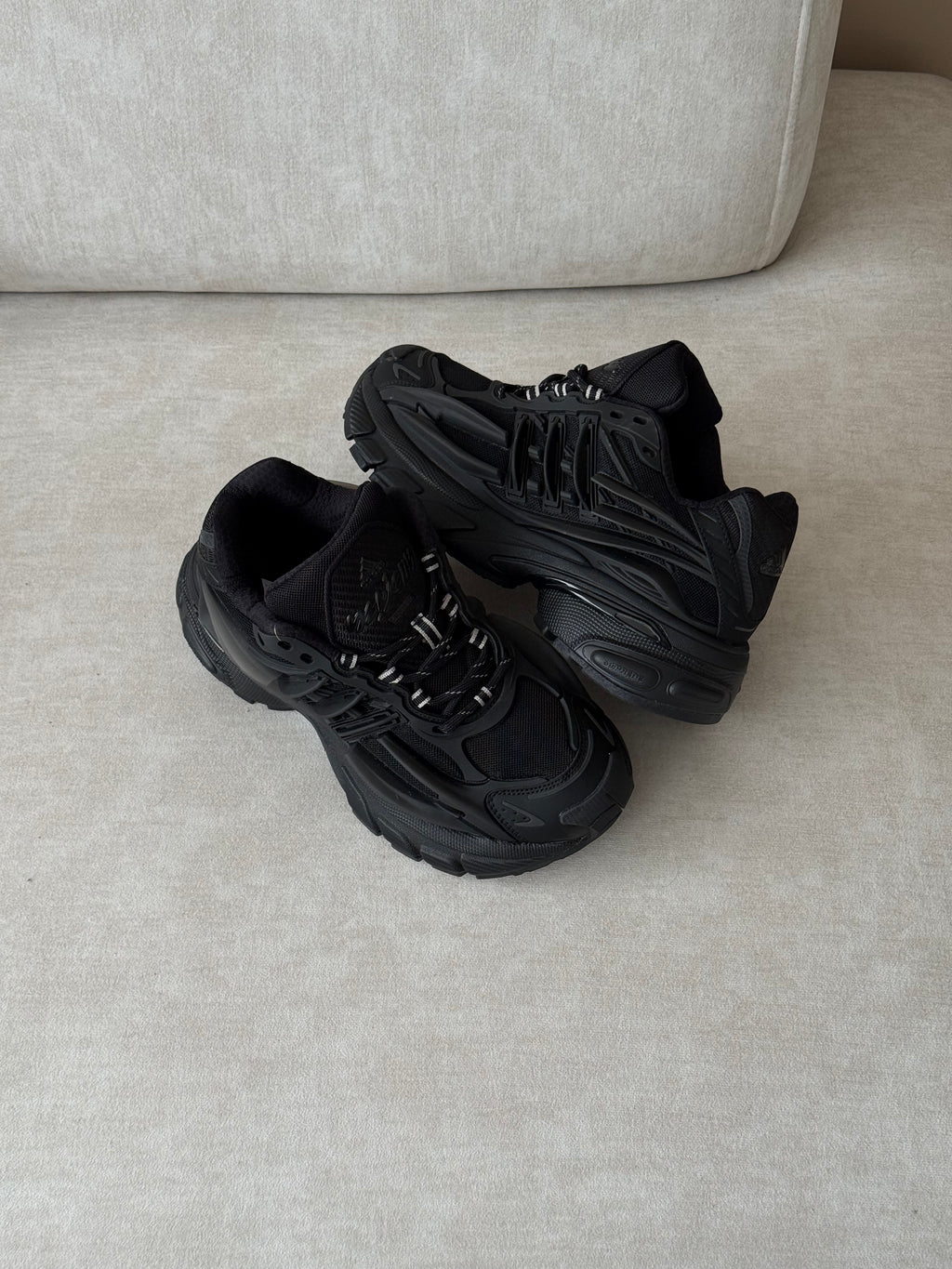 Adidas Jellyfish Pharrell Williams Triple Black