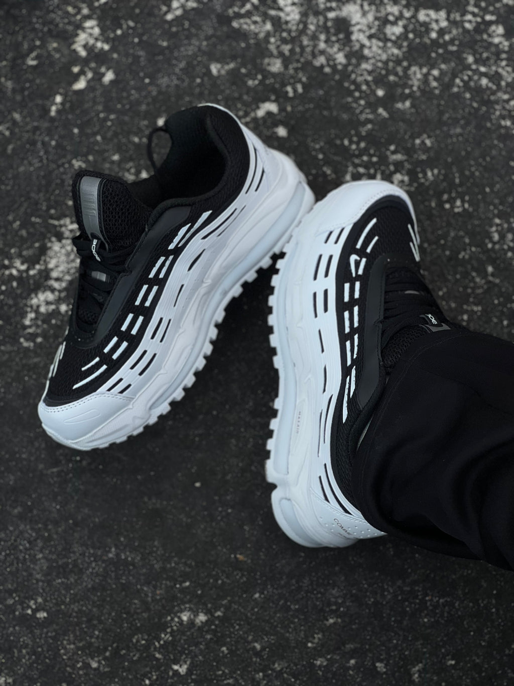 Nike Air Max TL 2.5 X Comme des Garçons “White/Black”
