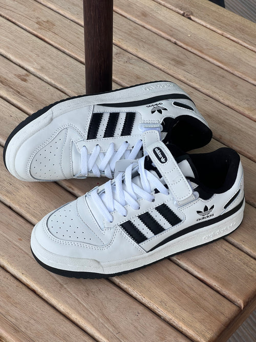 Adidas forum low W/Black