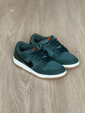 Nike SB Dunk Low ”Green/gum”
