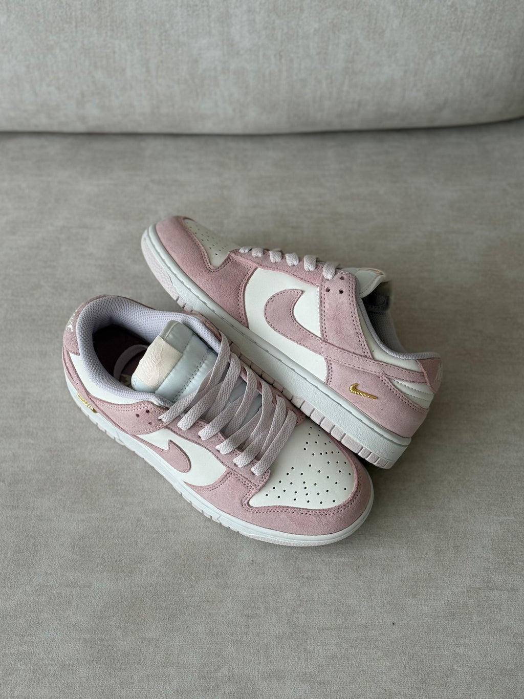 Nike Dunk SB Mini Swoosh “Pink”