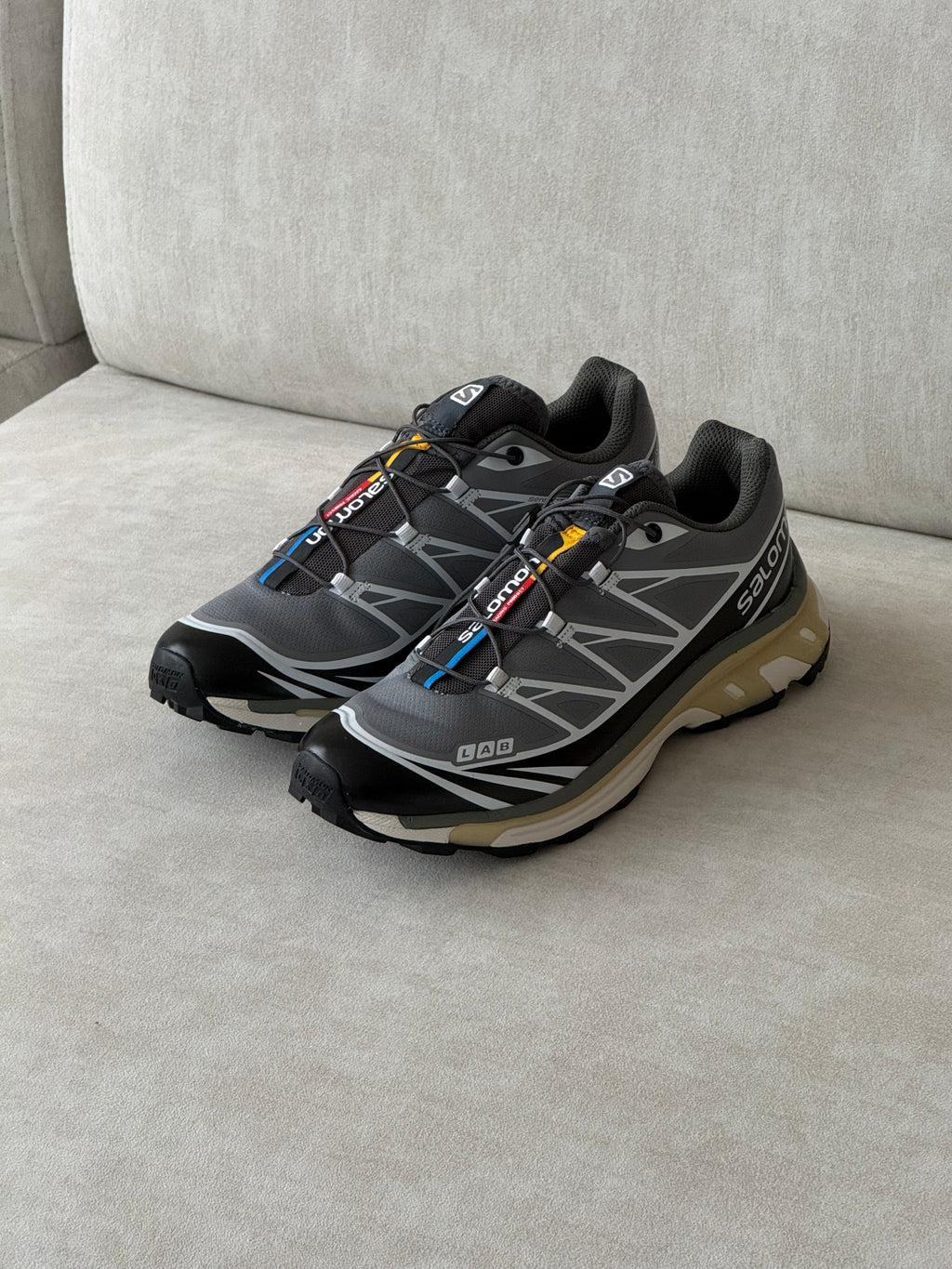 Salomon XT-6  “Grey/Cream”