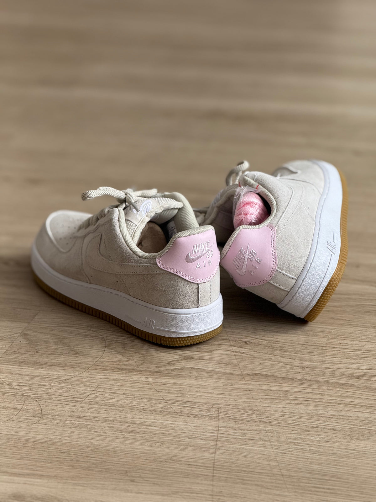 Nike SB Air Force 1 Low “Pink”