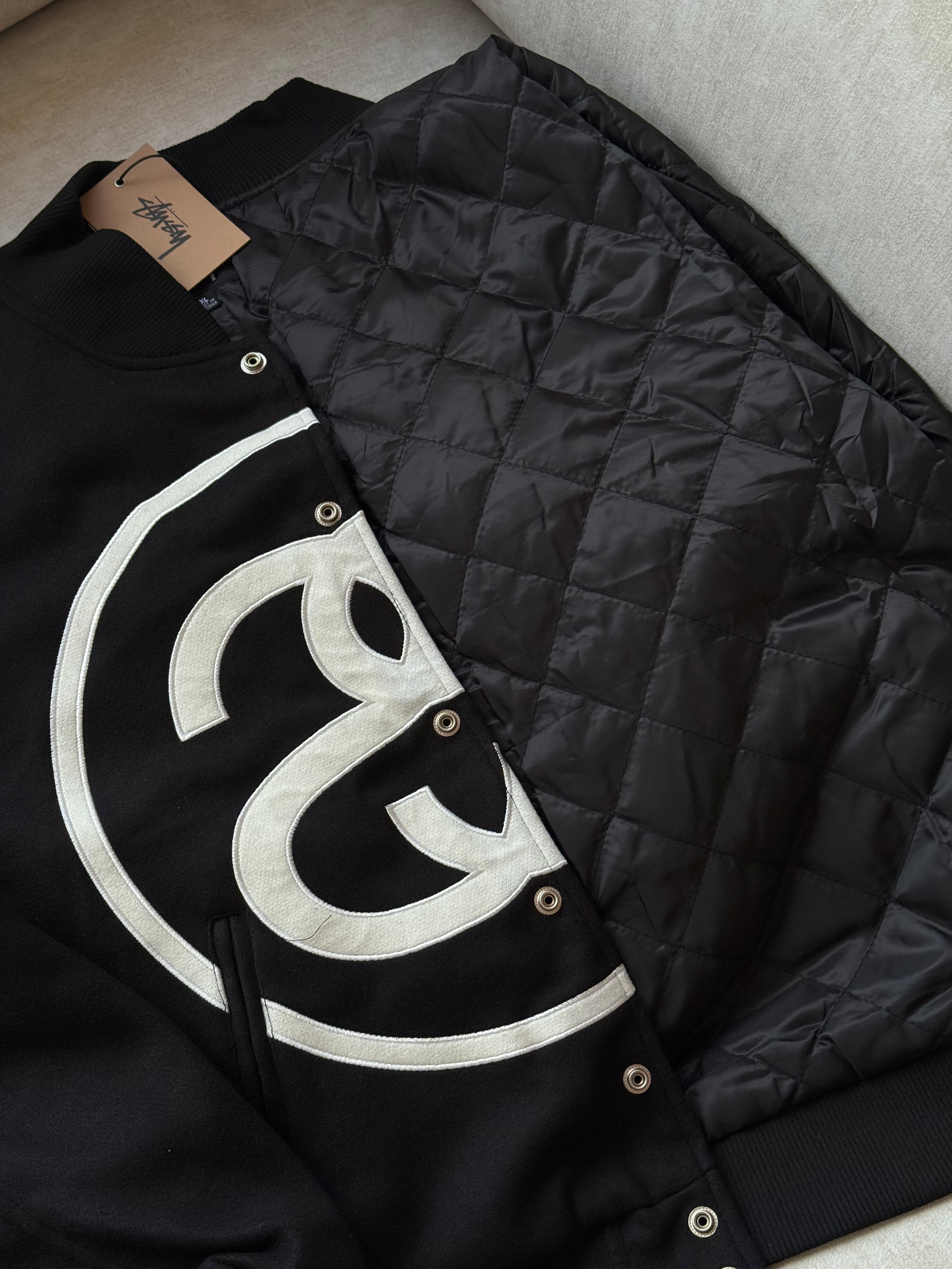 Chaqueta Stussy “Beisbolera”