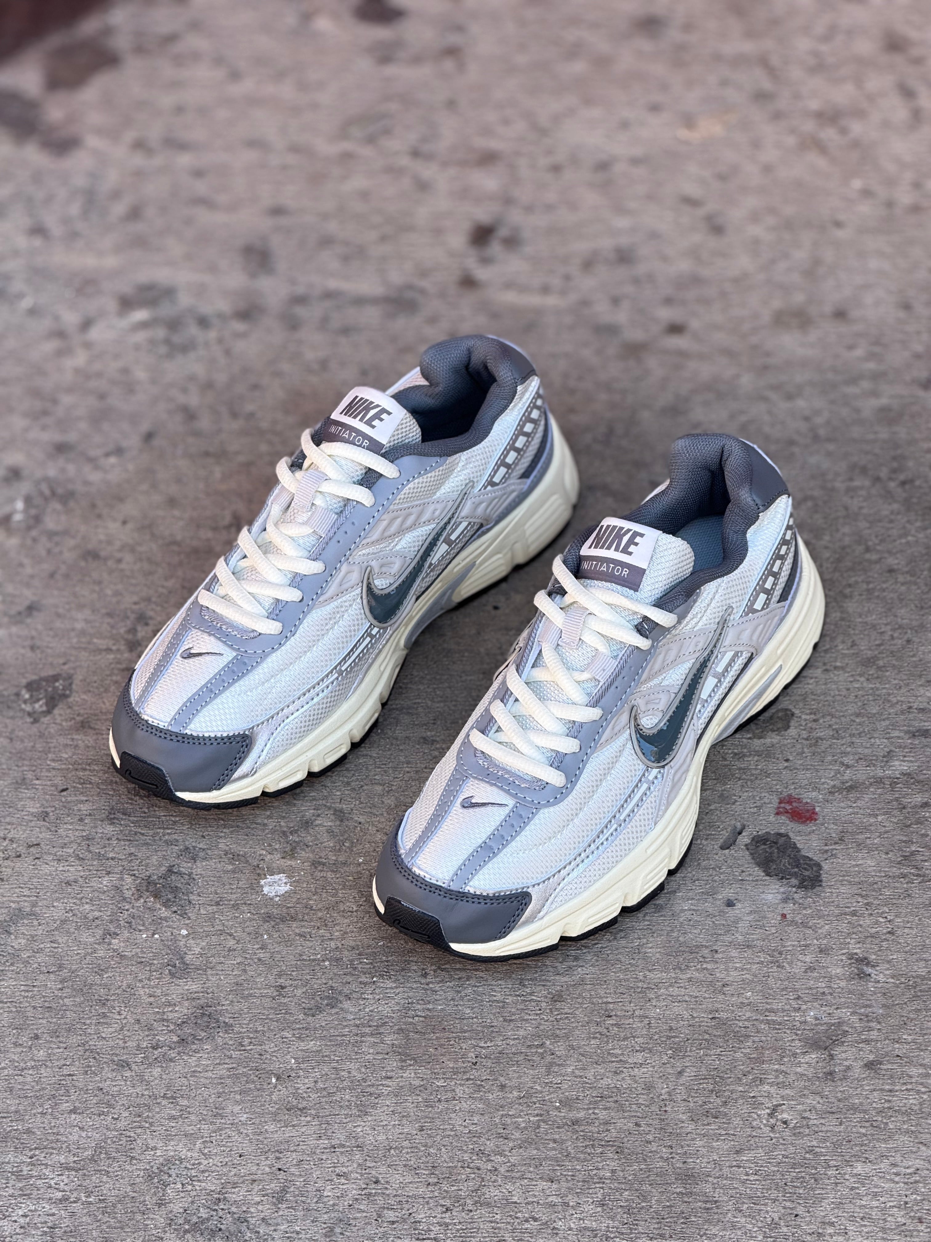 Nike Initiator