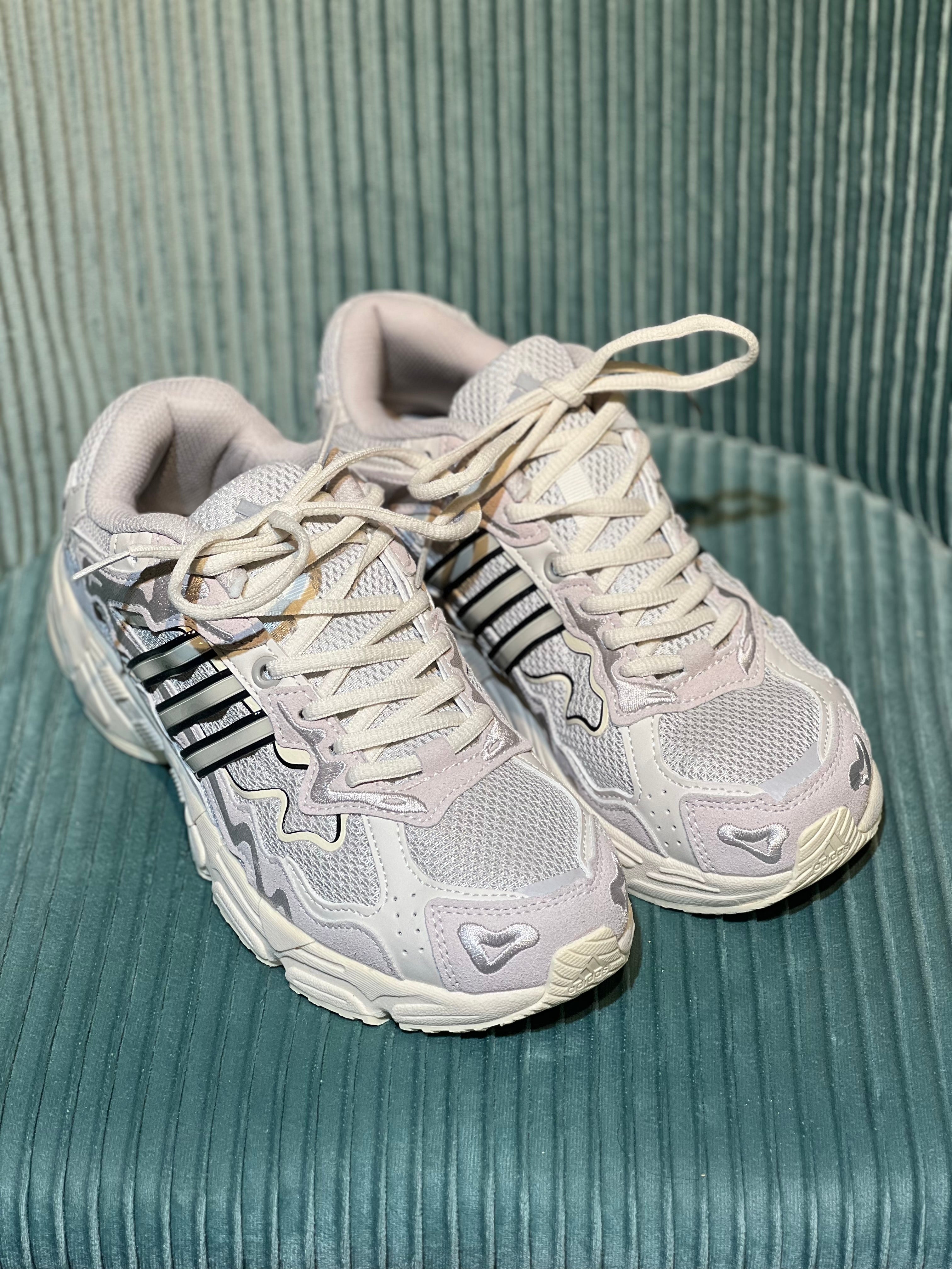 Adidas Response x Bad Bunny “Wonder White”