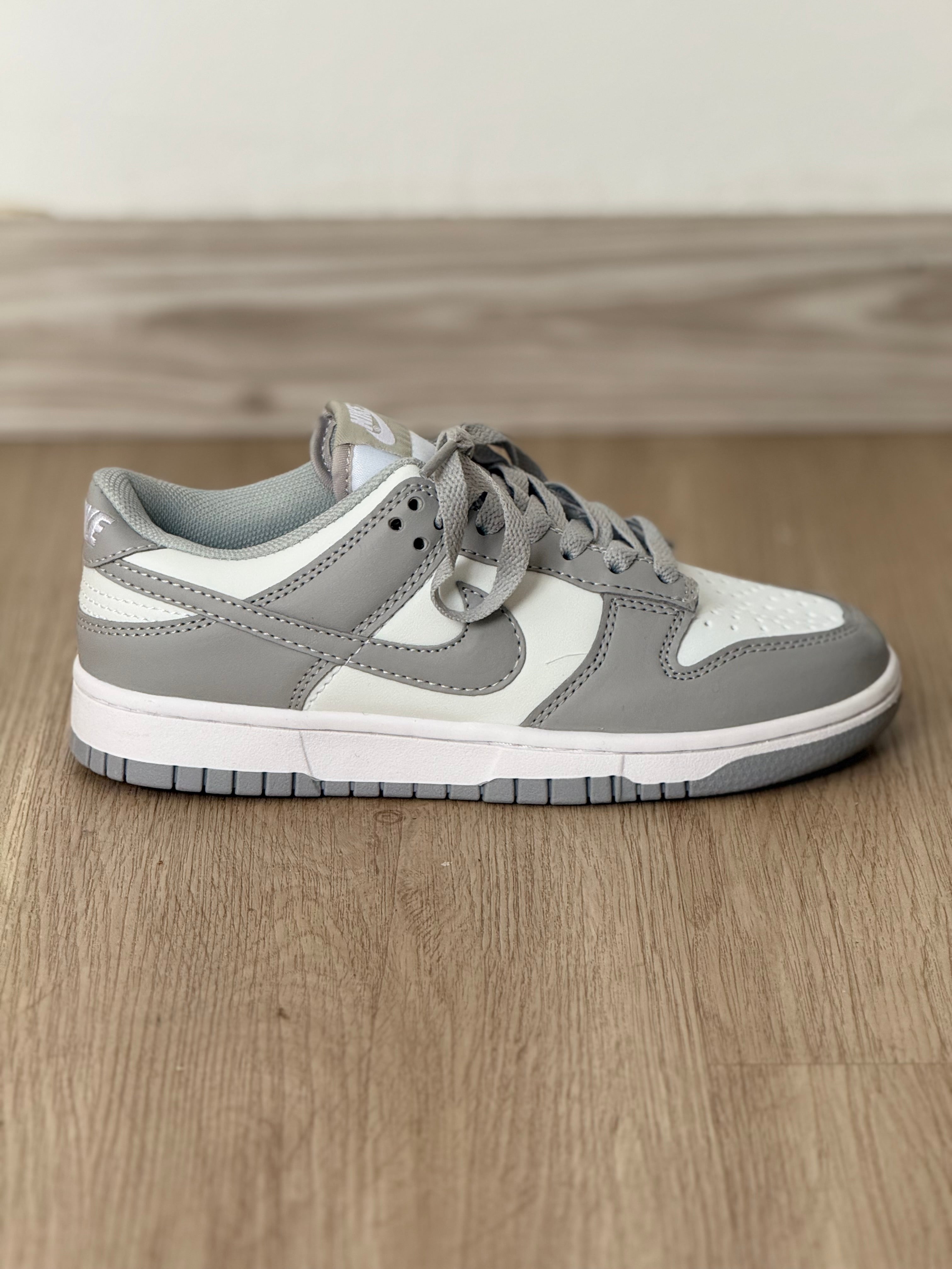Nike Dunk Los “Grey”