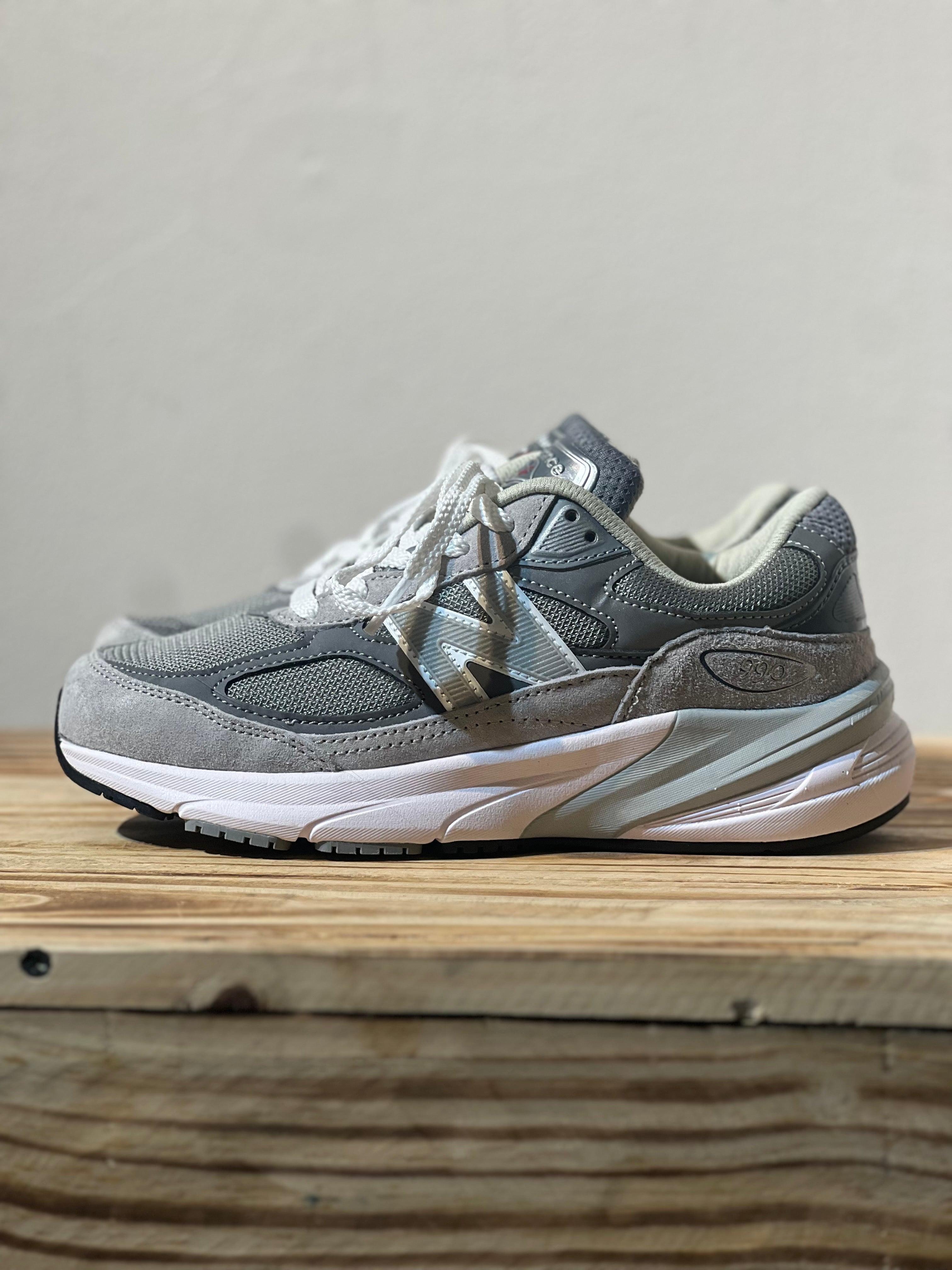 New Balance 990v6 “Grey”