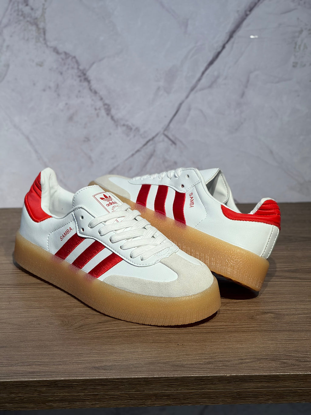 Samba Plataform “White/Red”