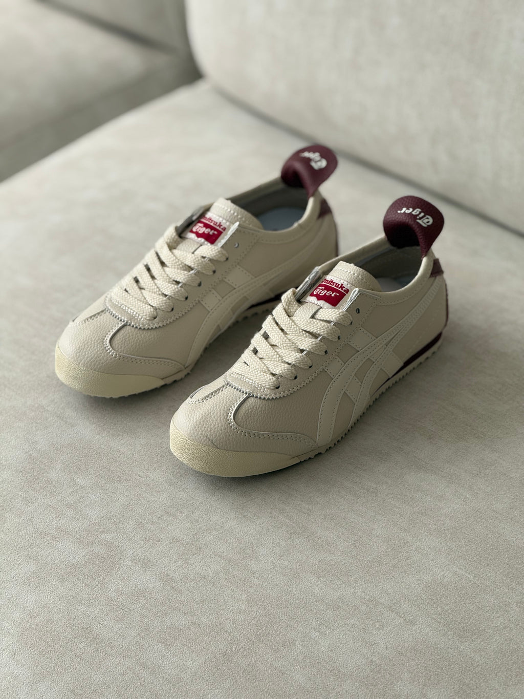 Onitsuka Tiger  Mexico 66 "Cream Beet Juice"