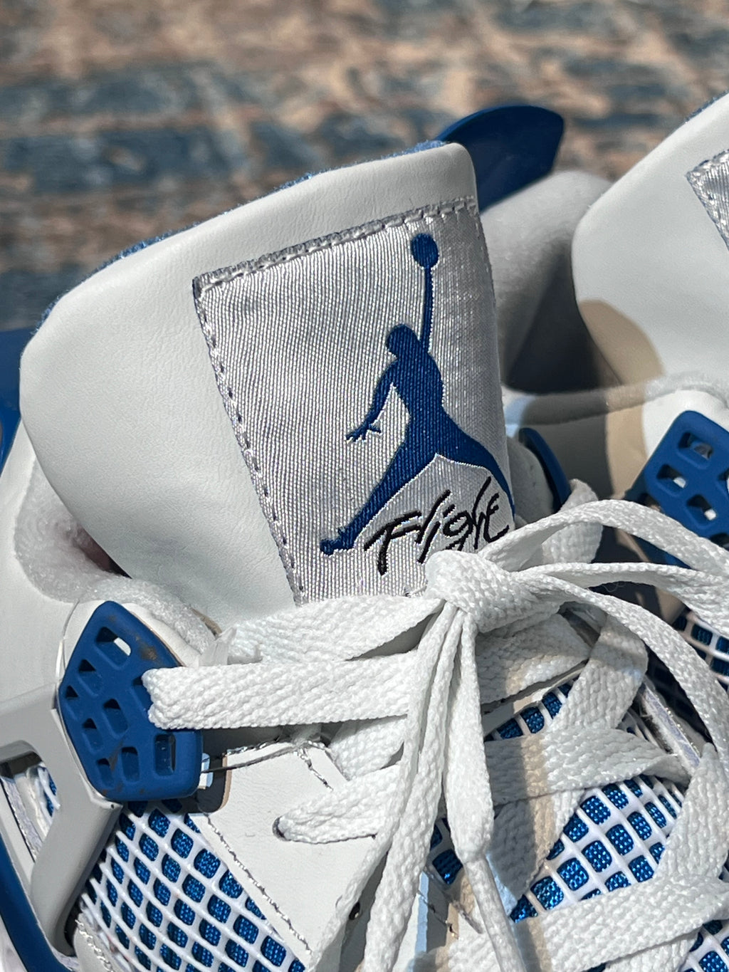 Jordan Retro 4 “Military Blue”