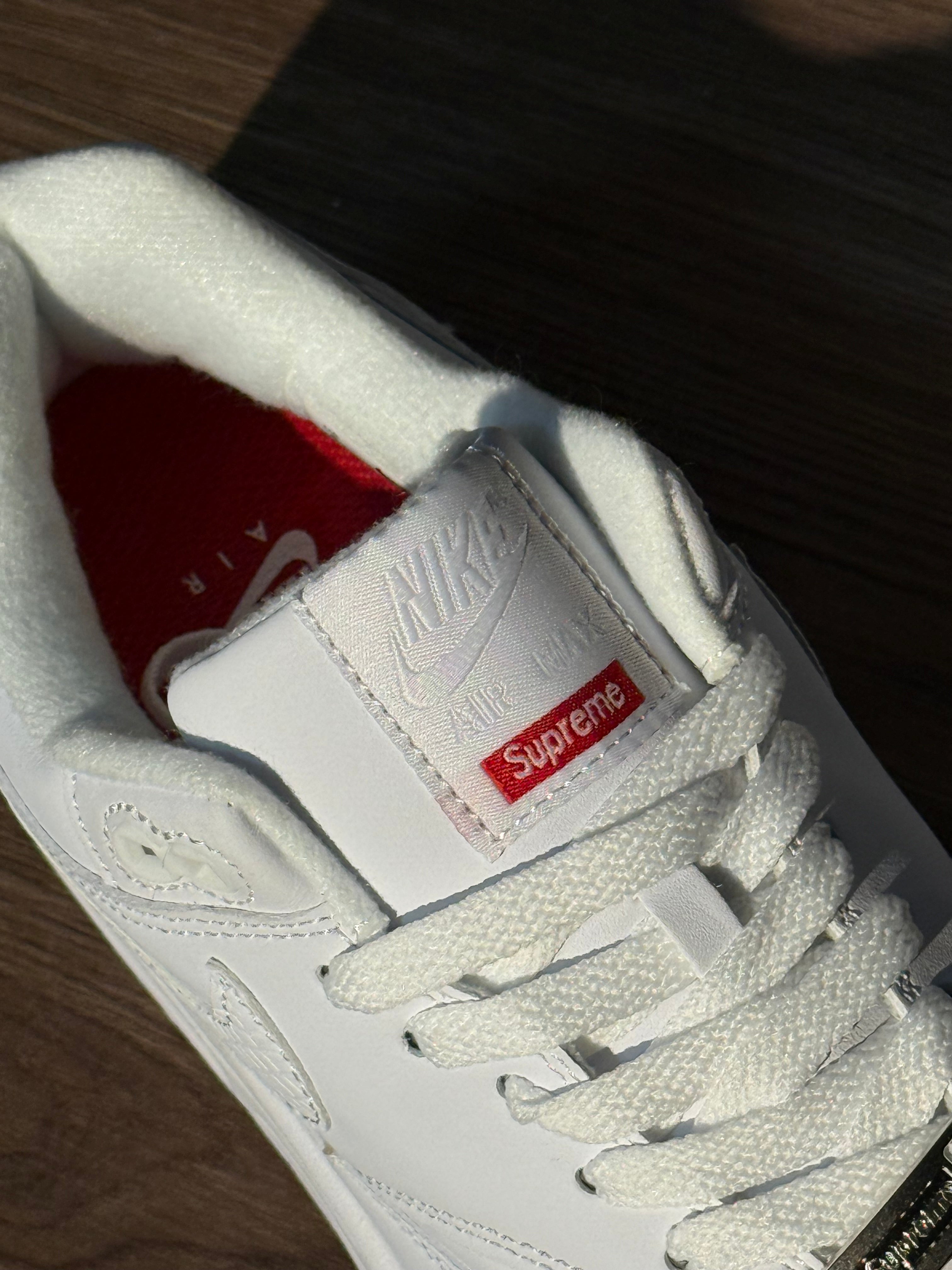 Nike Air Max 90’ x Supreme