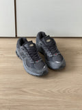 New Balance 2002R