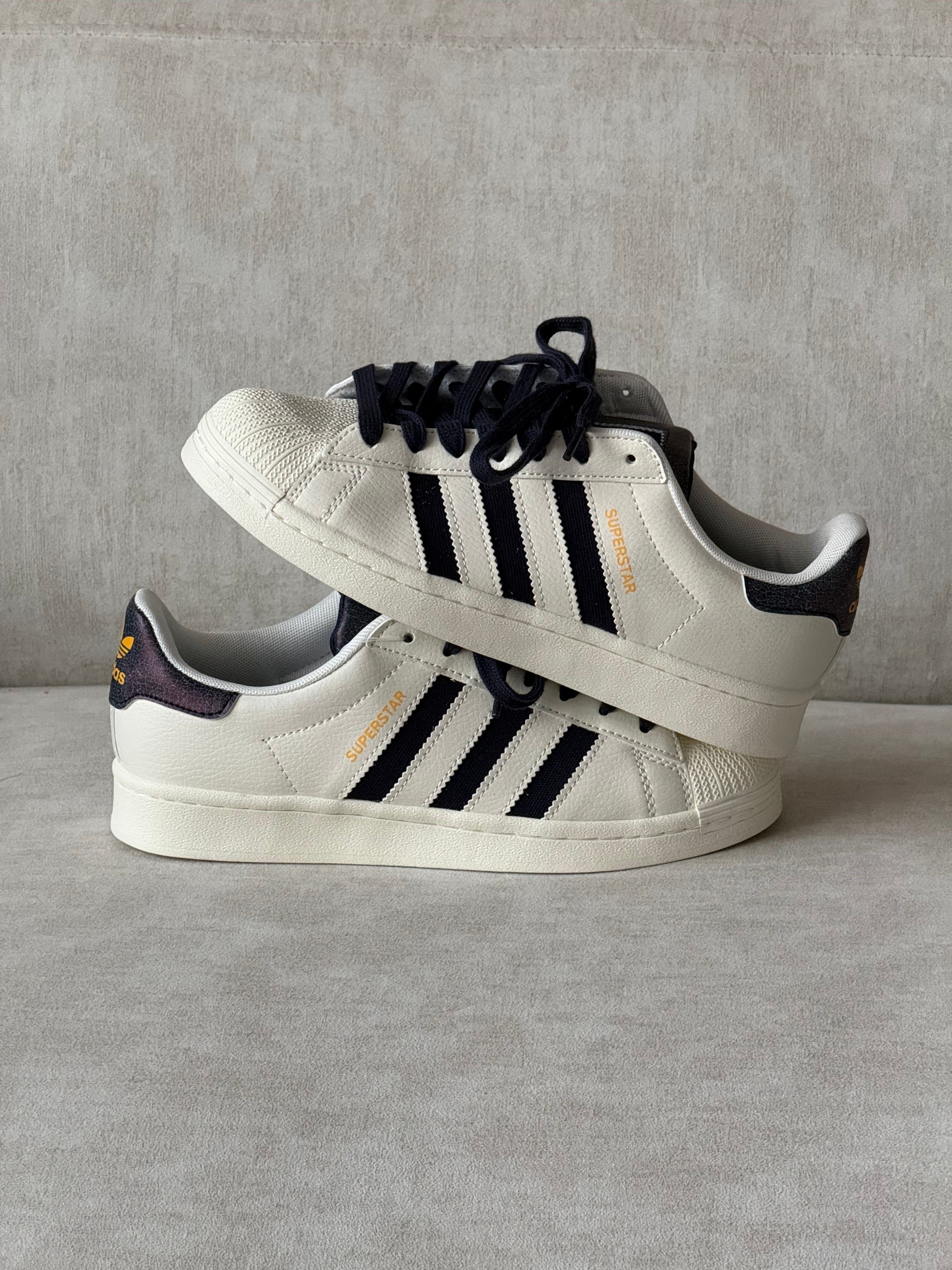 Adidas Superstar