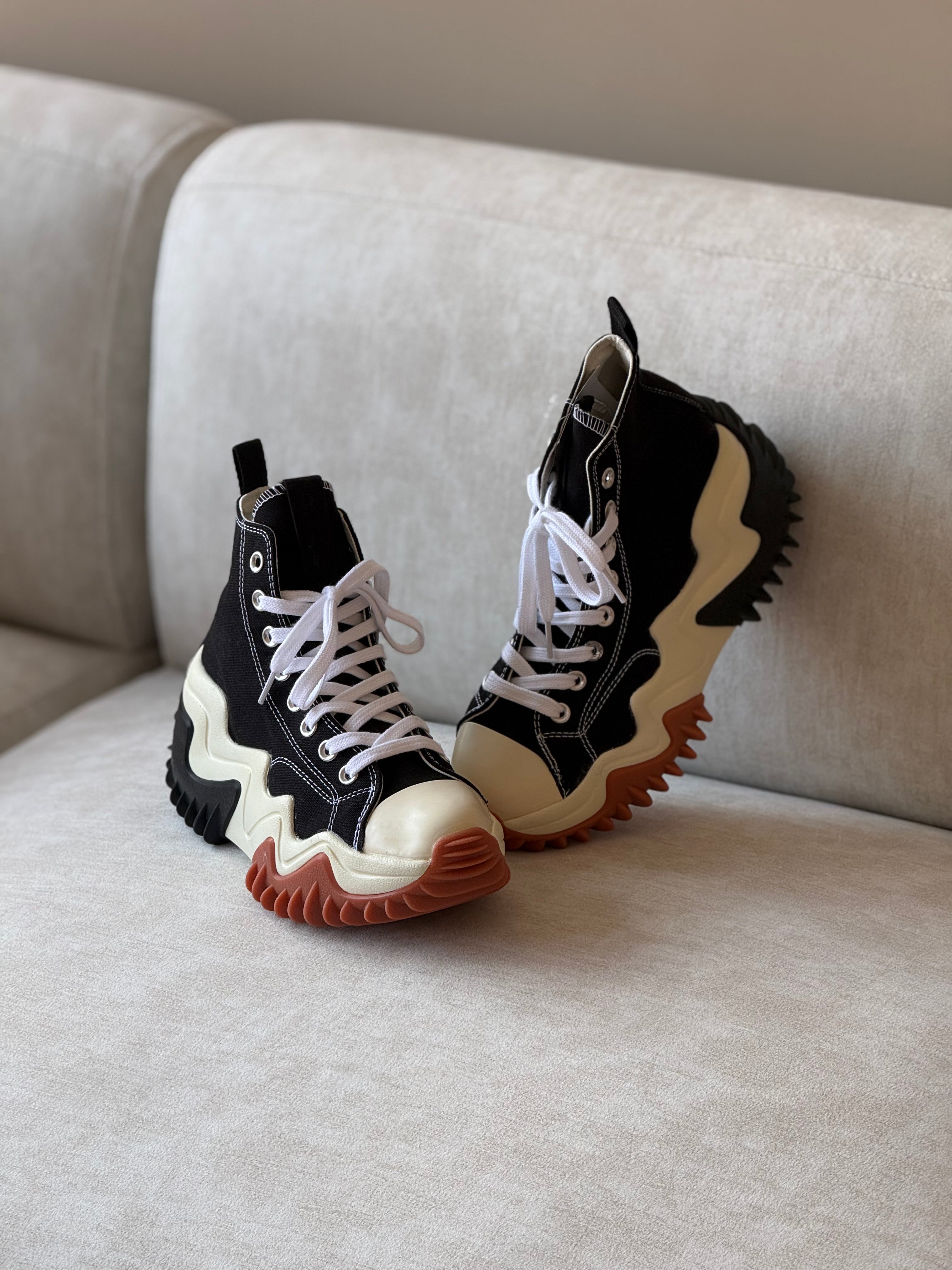 Converse All Star Run Star Motion
