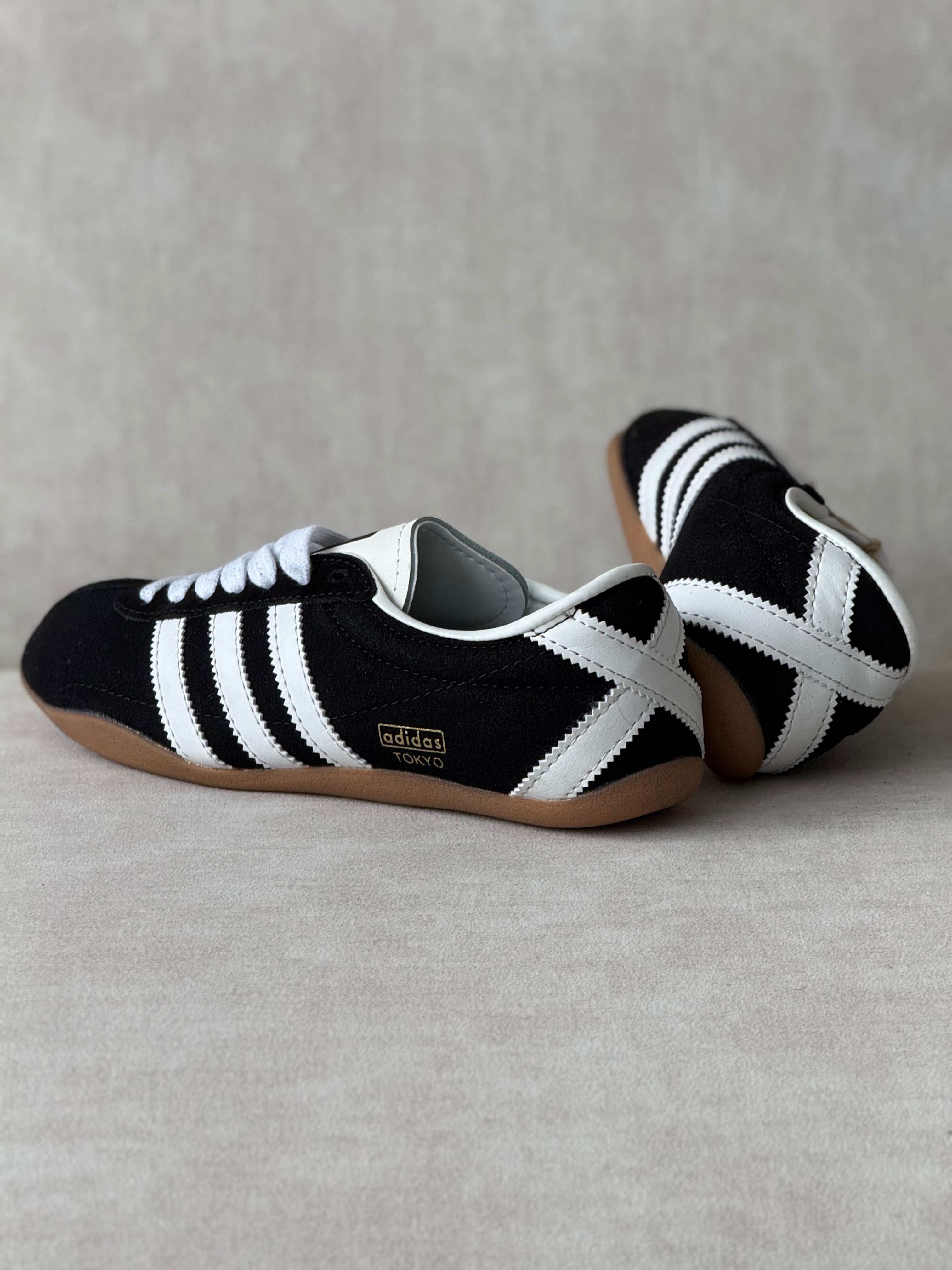 Adidas Tokio “Black/White”