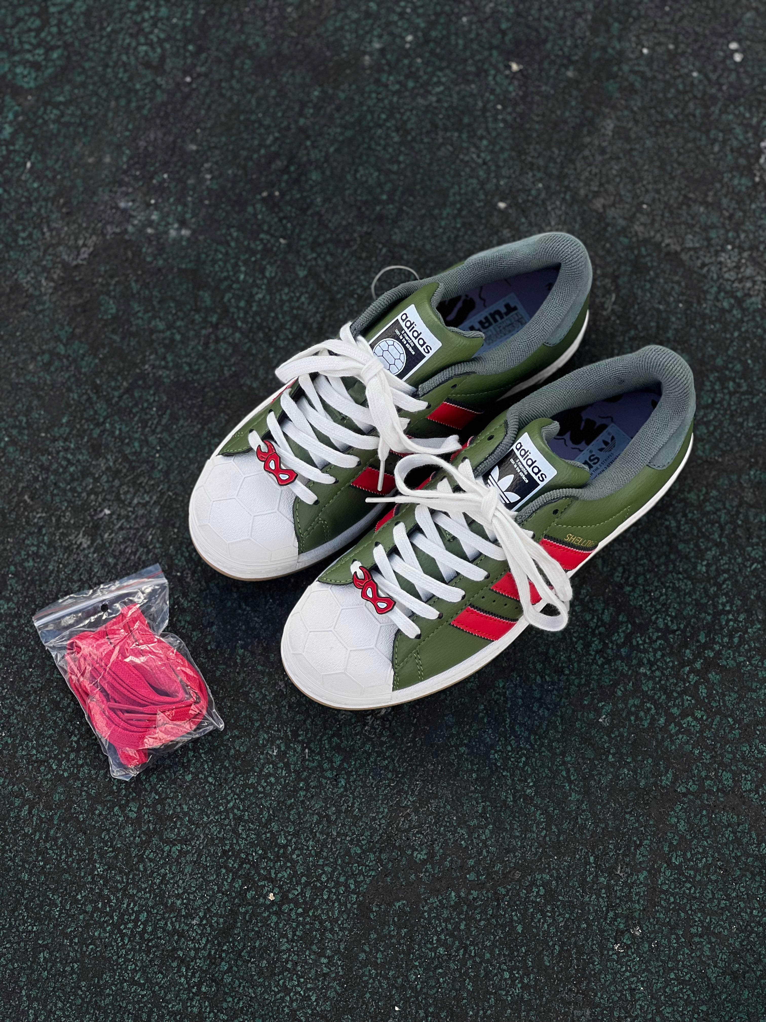Adidas Superstar x Tortugas Ninja