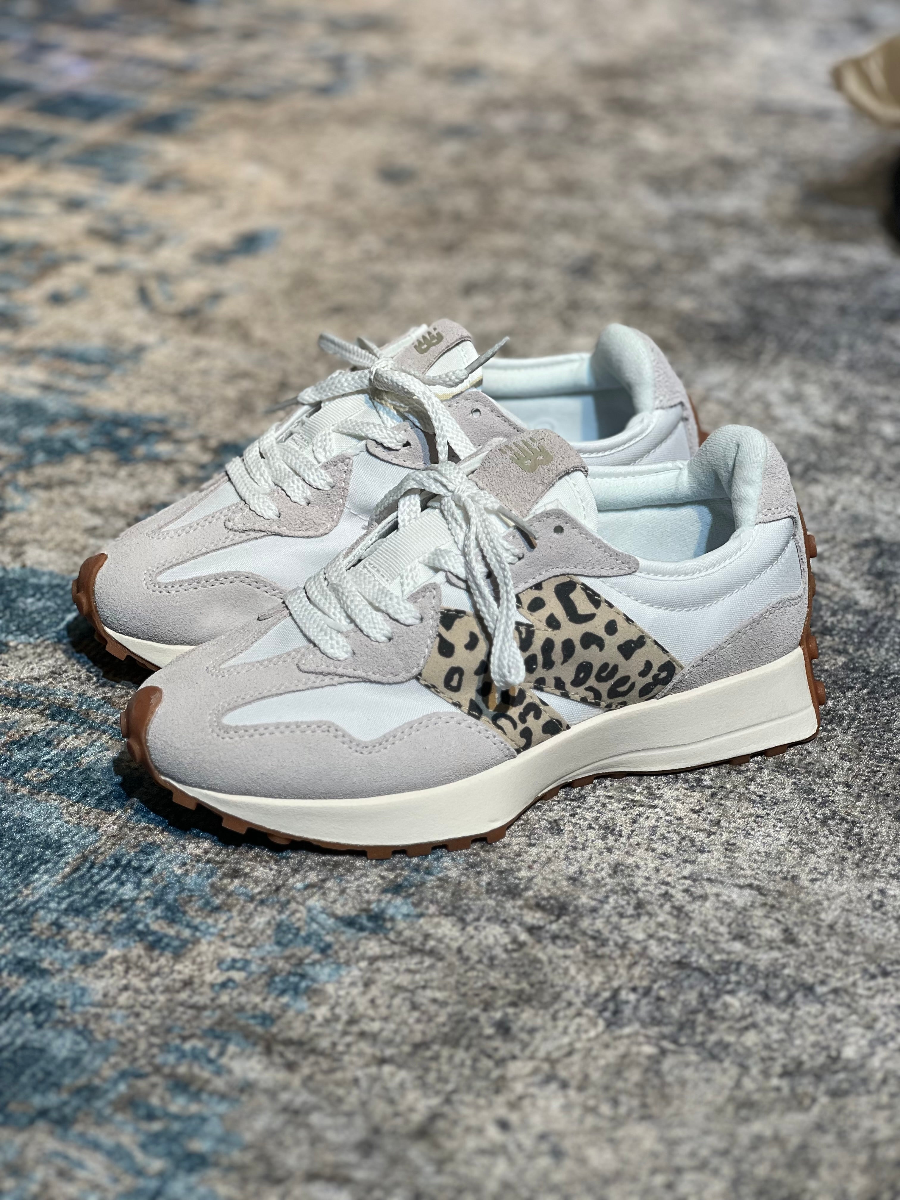 New Balance 327 “Animal Print”
