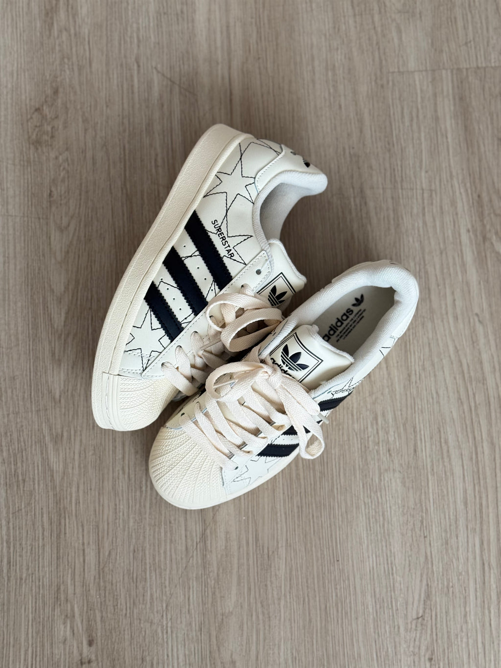 Adidas Superstar