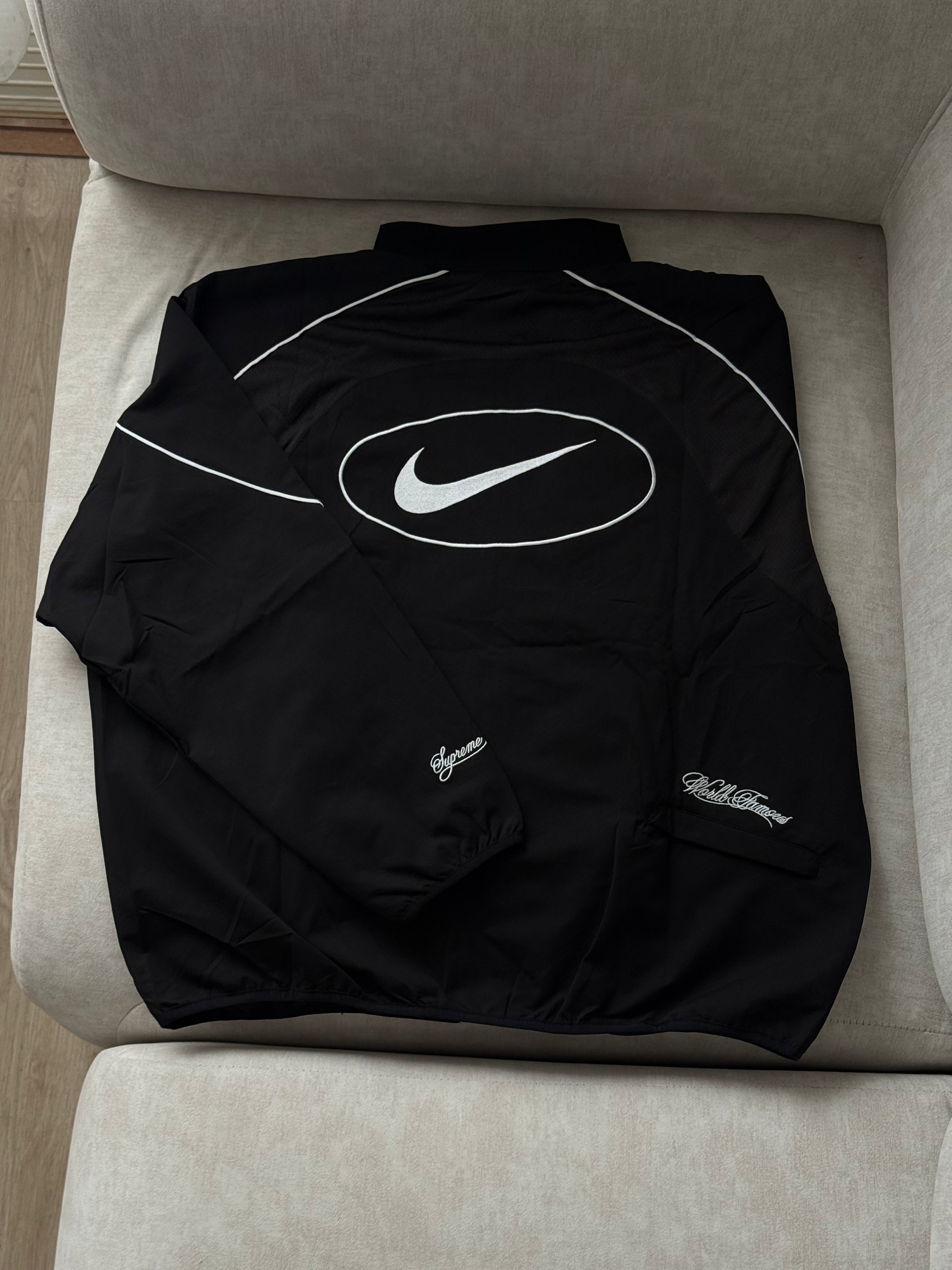 Sudadera Nike x Supreme Track