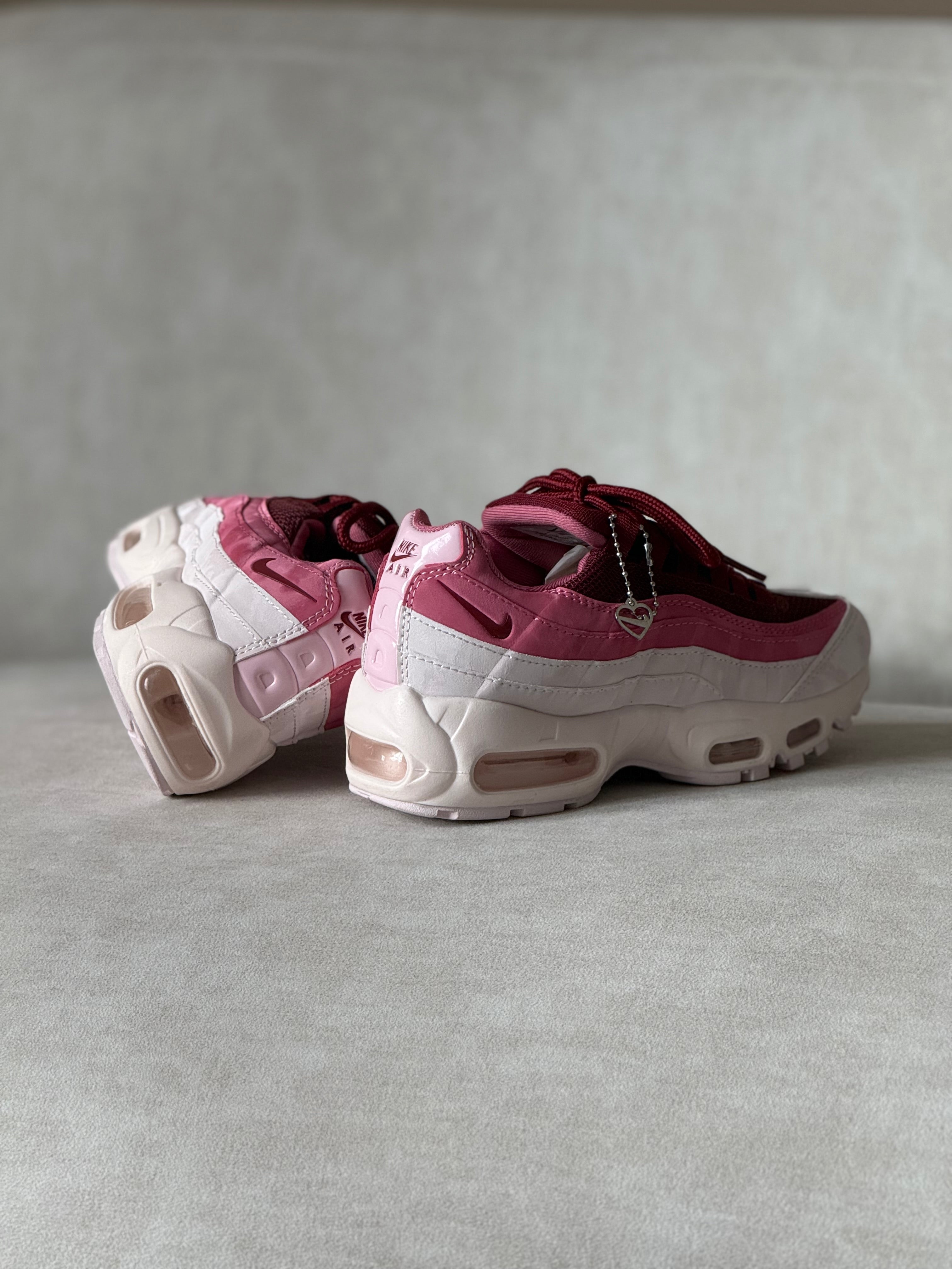 Nike Air Max 95 "Valentine's Day"