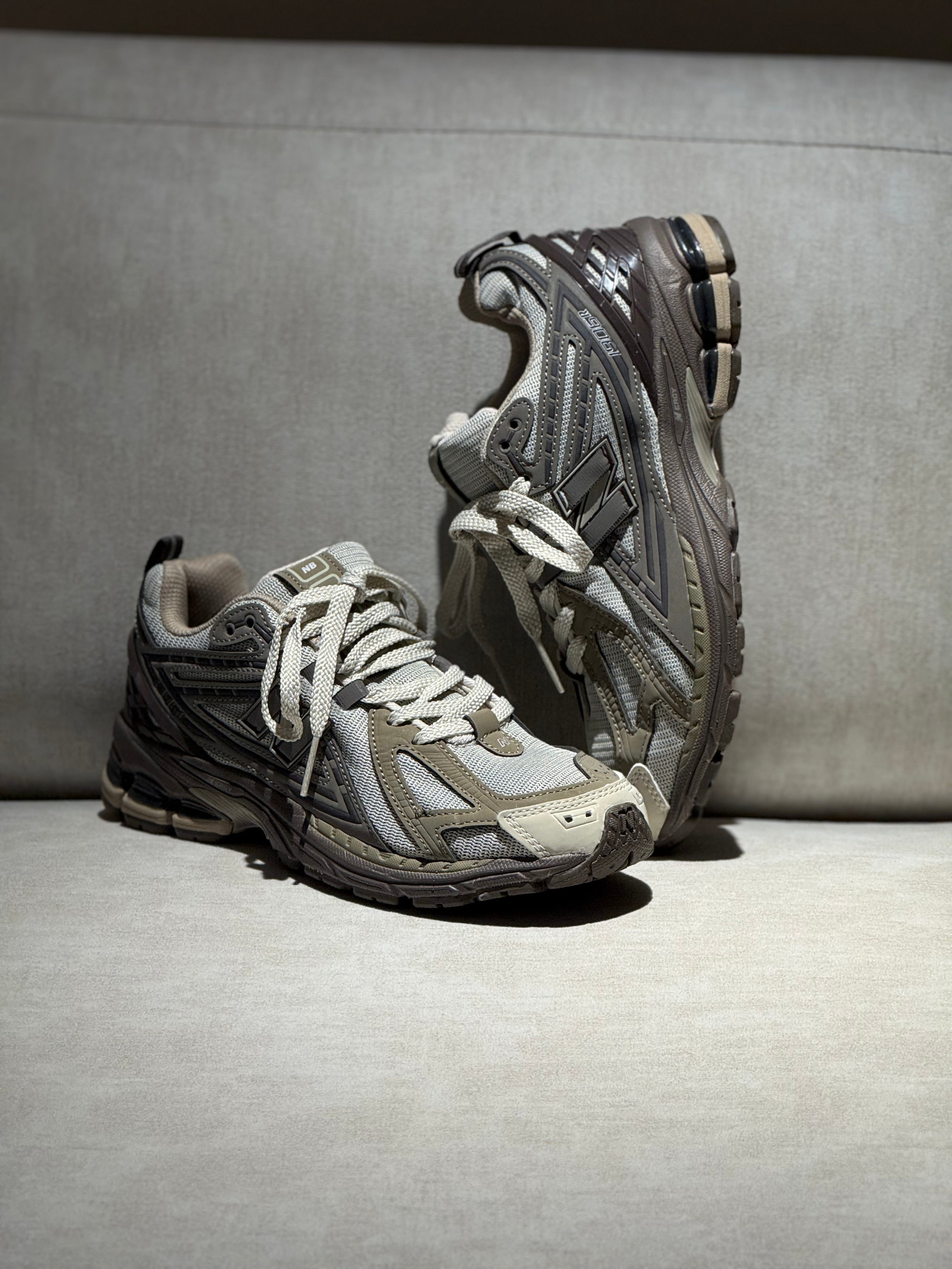 New Balance 1906R