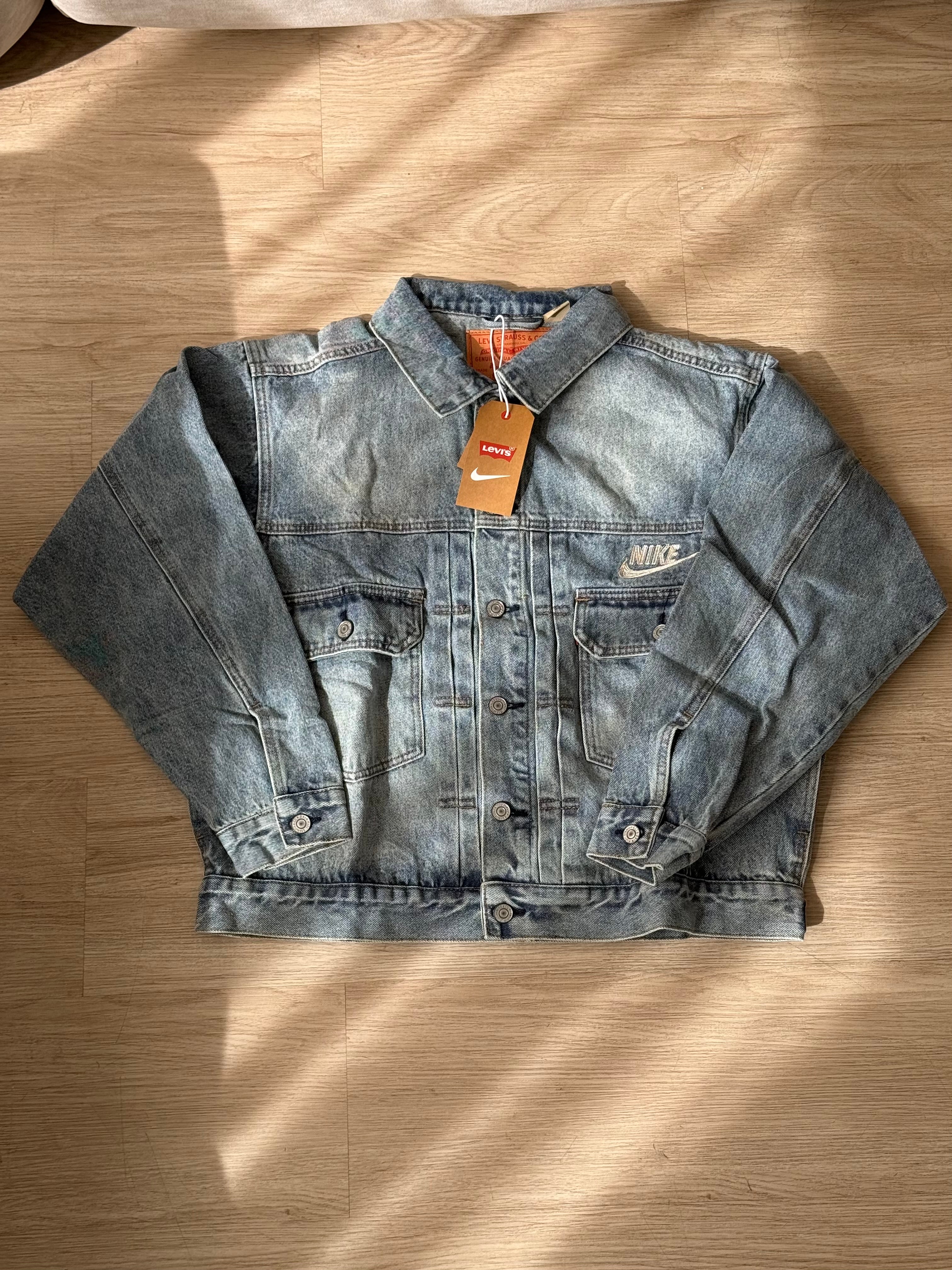Chaqueta Levi’s X Nike