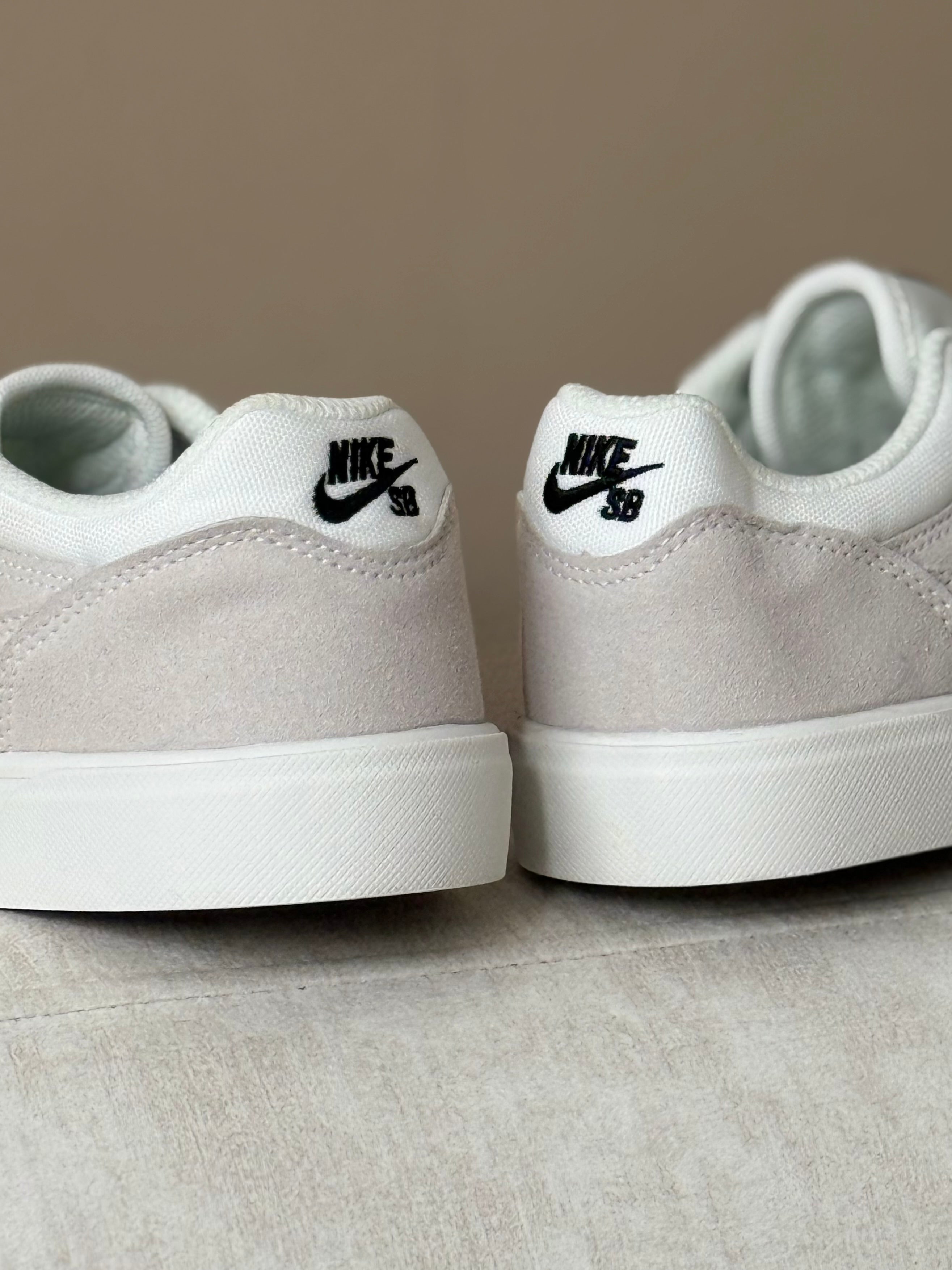 Nike SB Malor “Grey/White”