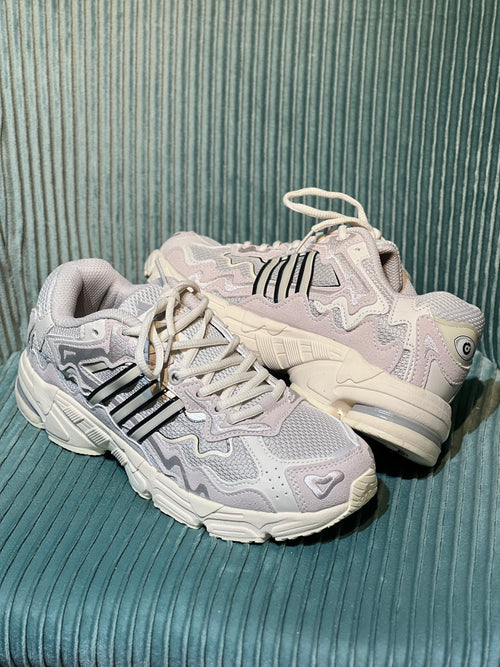 Adidas Response x Bad Bunny “Wonder White”
