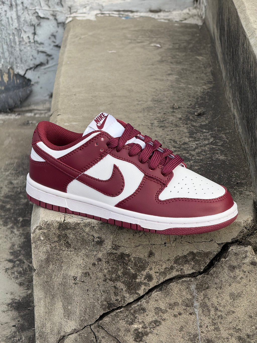 Nike Dunk SB Low “Vinotinto”