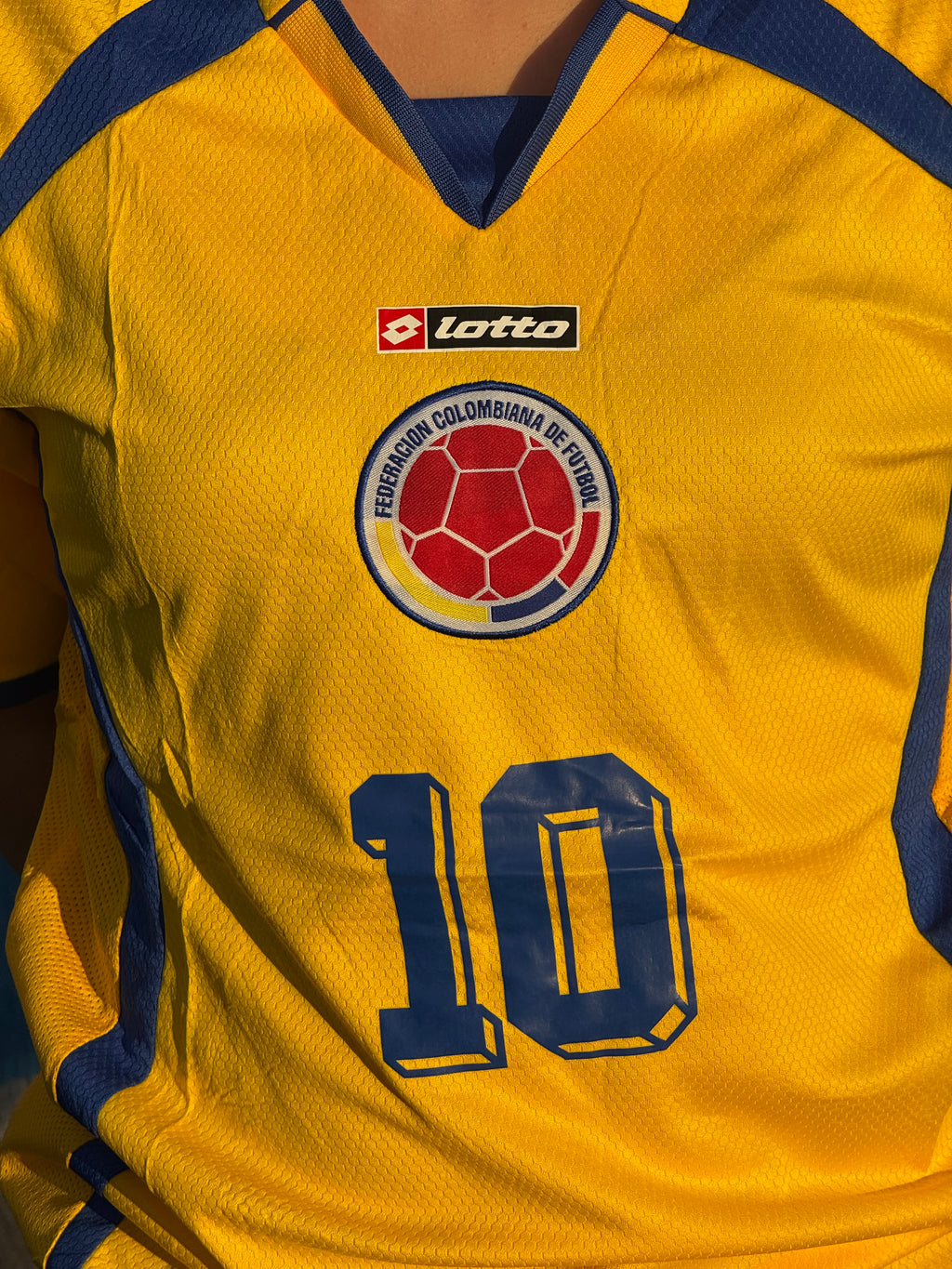 Camiseta Selección Colombia Loto Amarilla