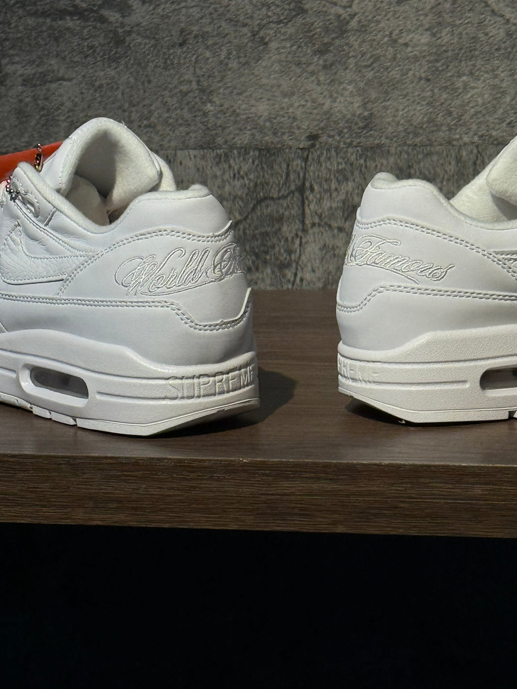 Nike Air Max 90’ x Supreme