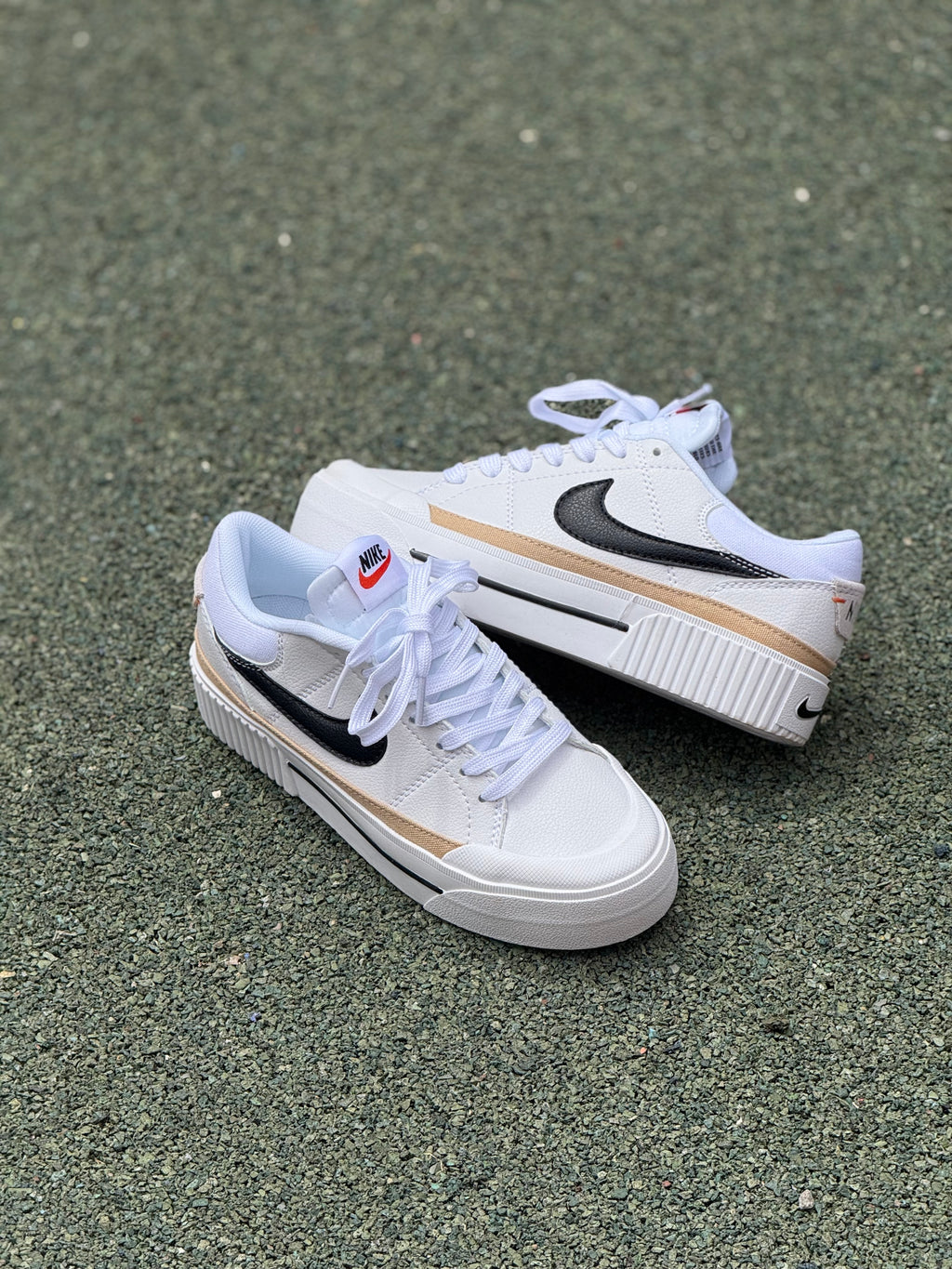Nike Court Legacy