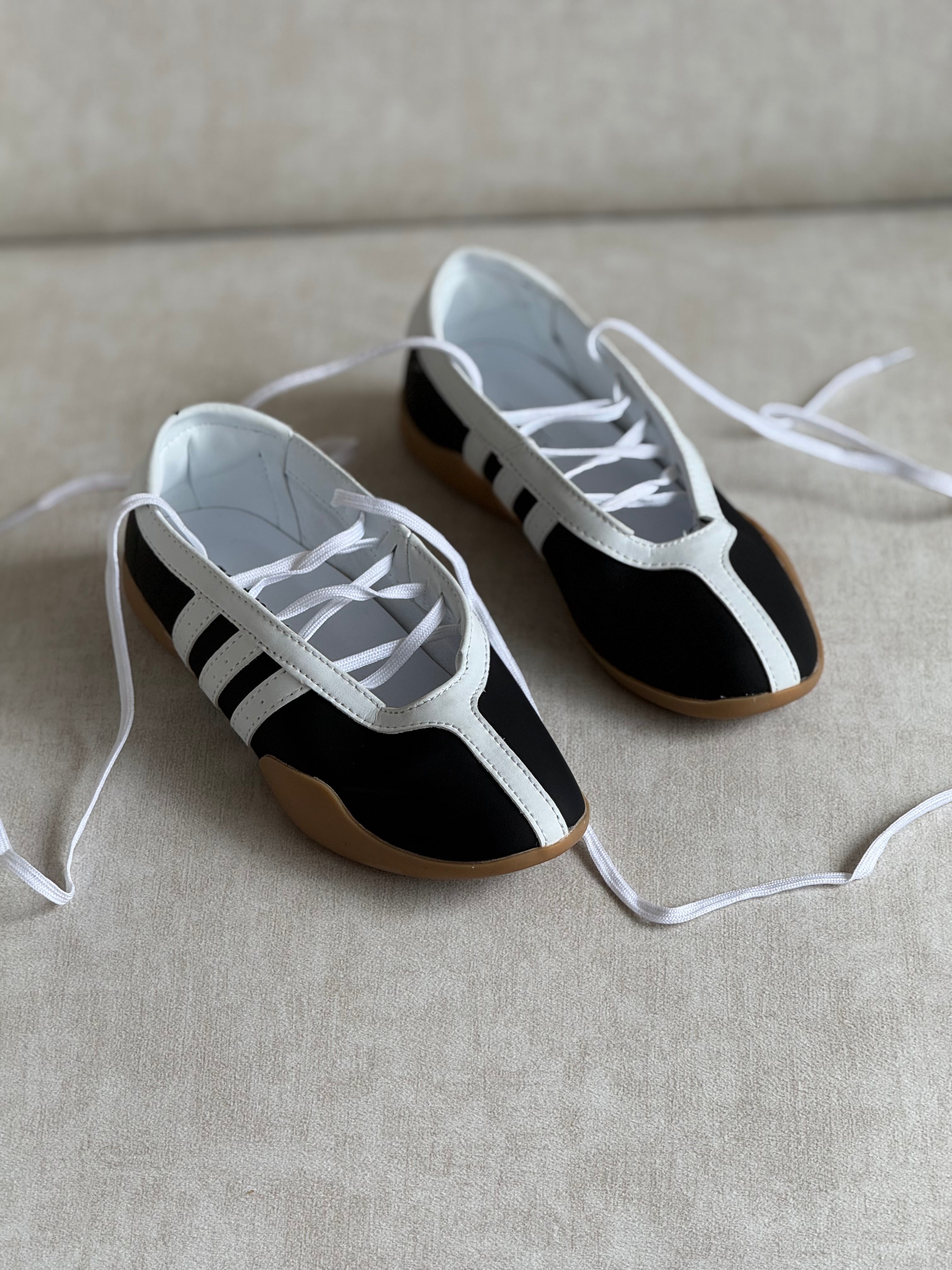 Adidas Taekwondo Mei “Black/White”